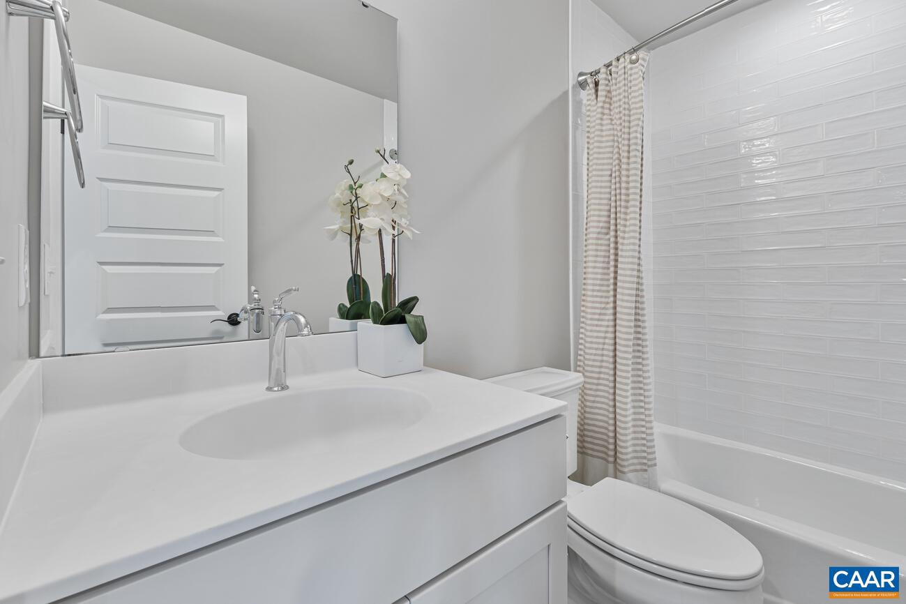 OLD TRAIL - Residential