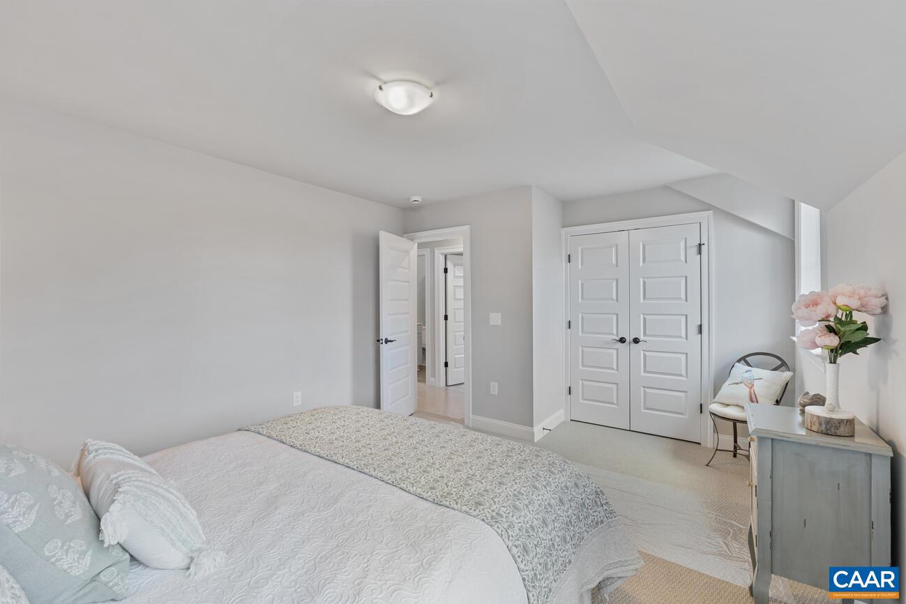 OLD TRAIL - Residential