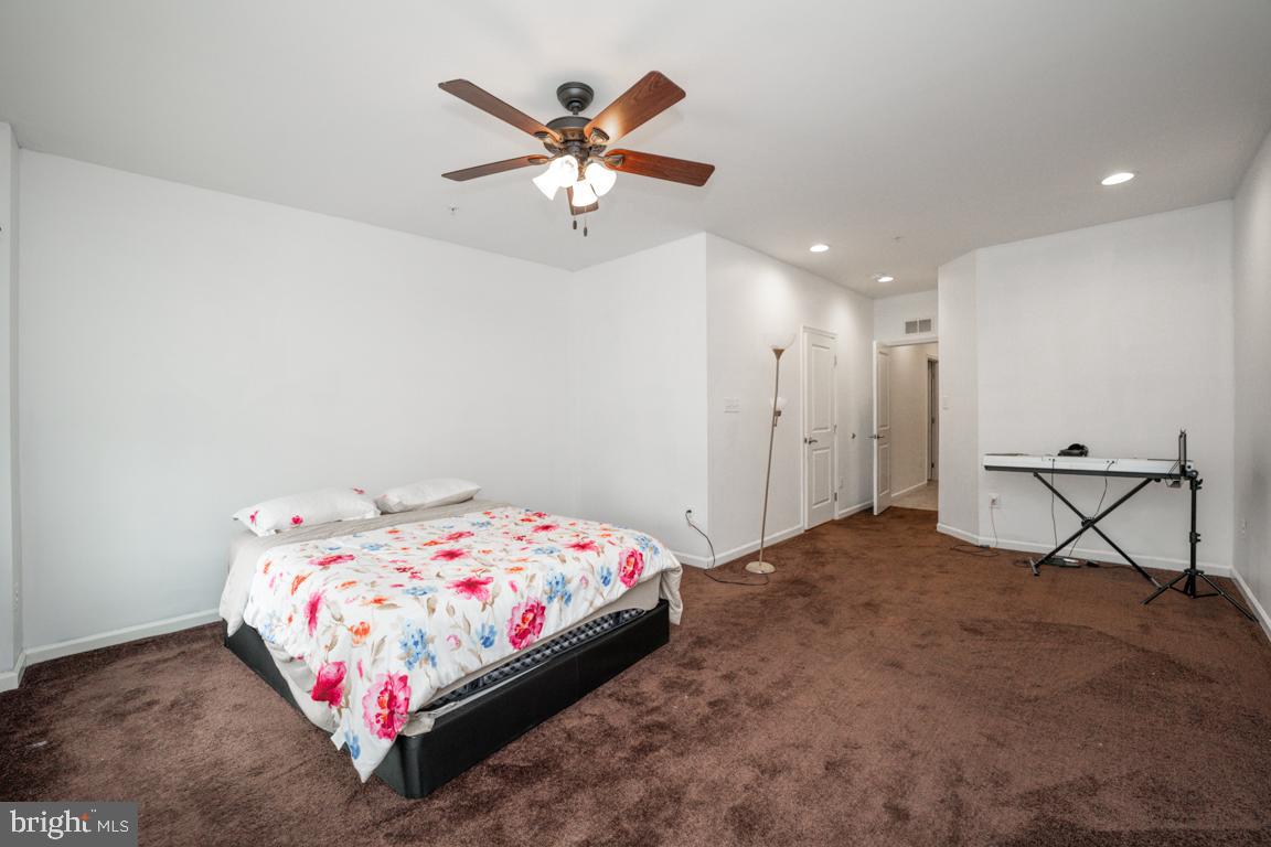 BALLENGER CREEK - Residential