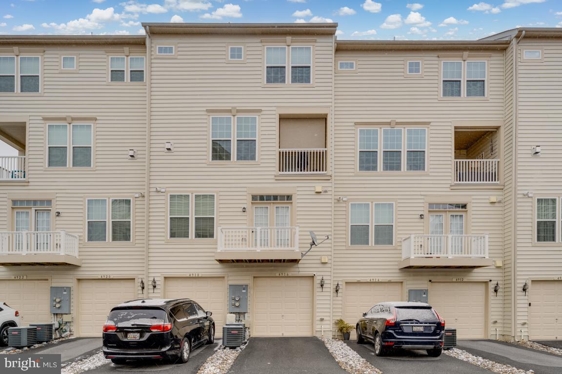 BALLENGER CREEK - Residential