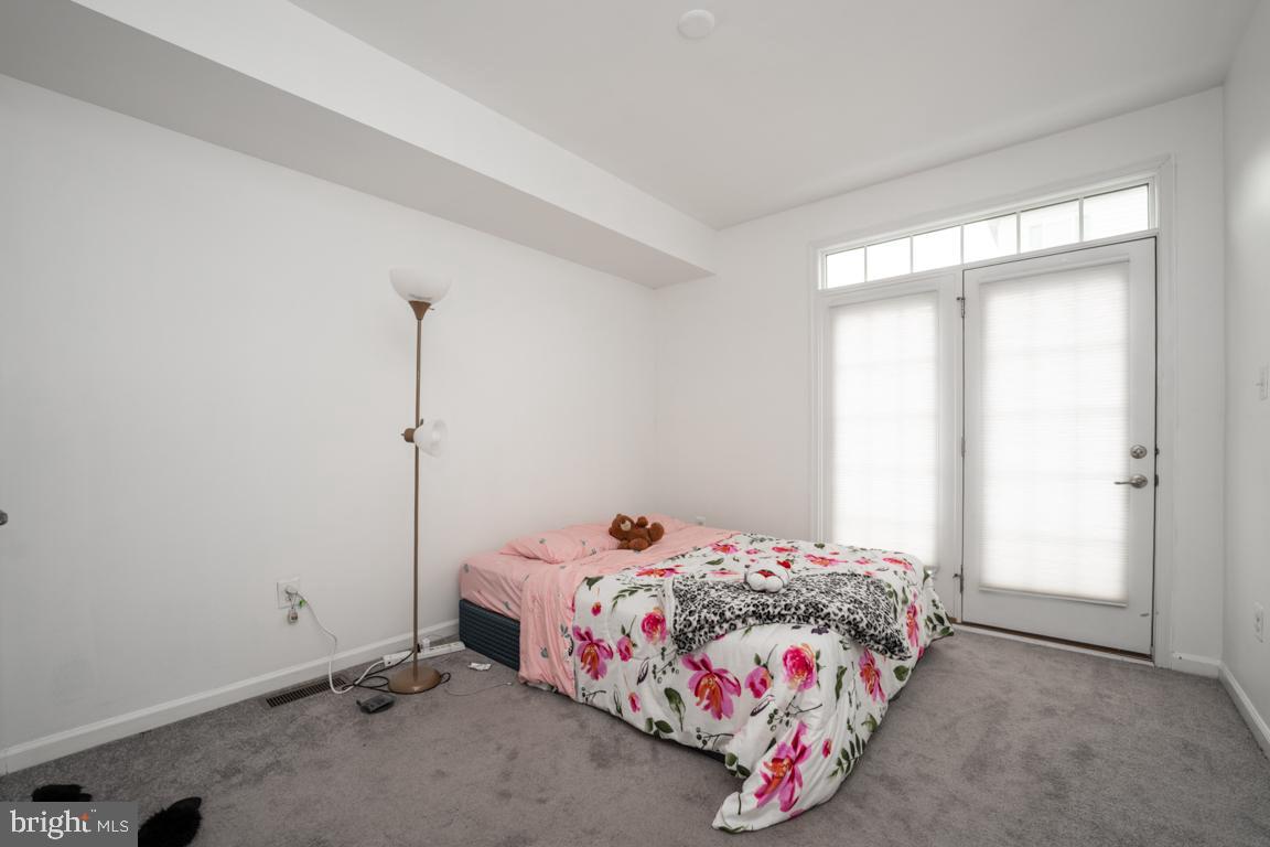 BALLENGER CREEK - Residential