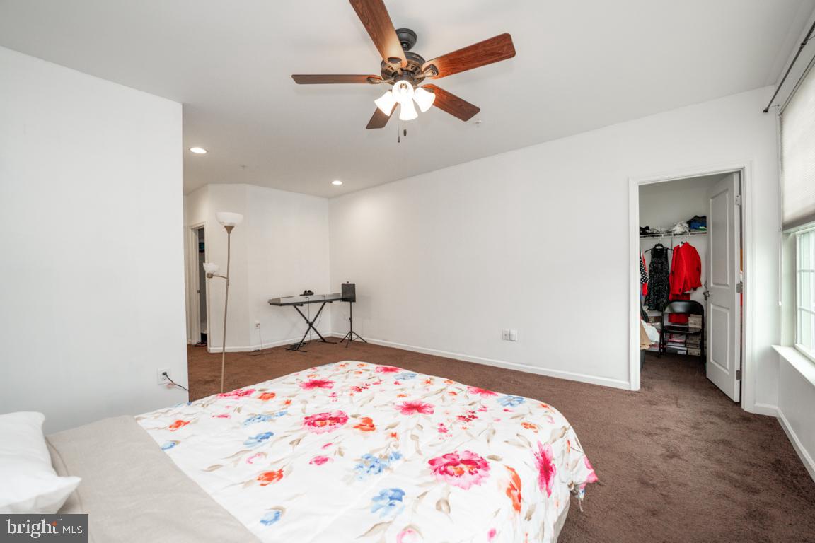 BALLENGER CREEK - Residential