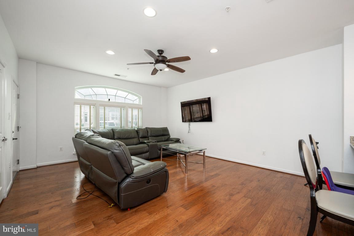 BALLENGER CREEK - Residential