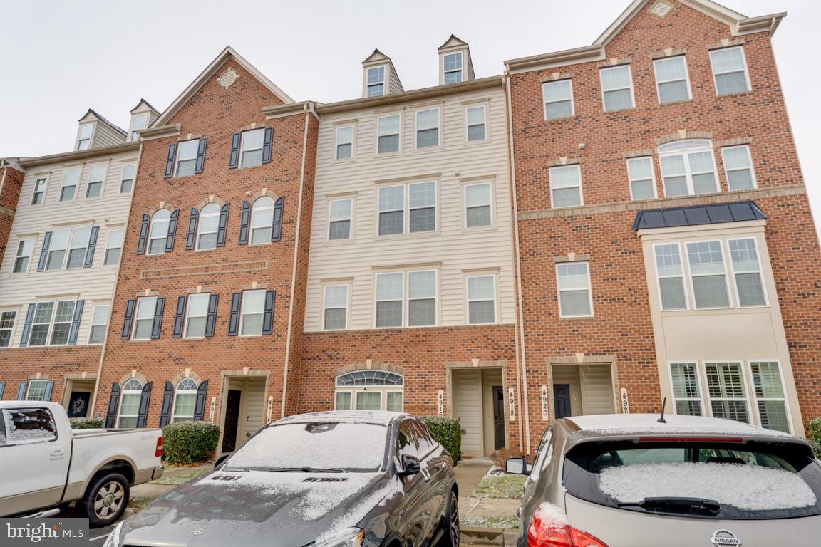 BALLENGER CREEK - Residential