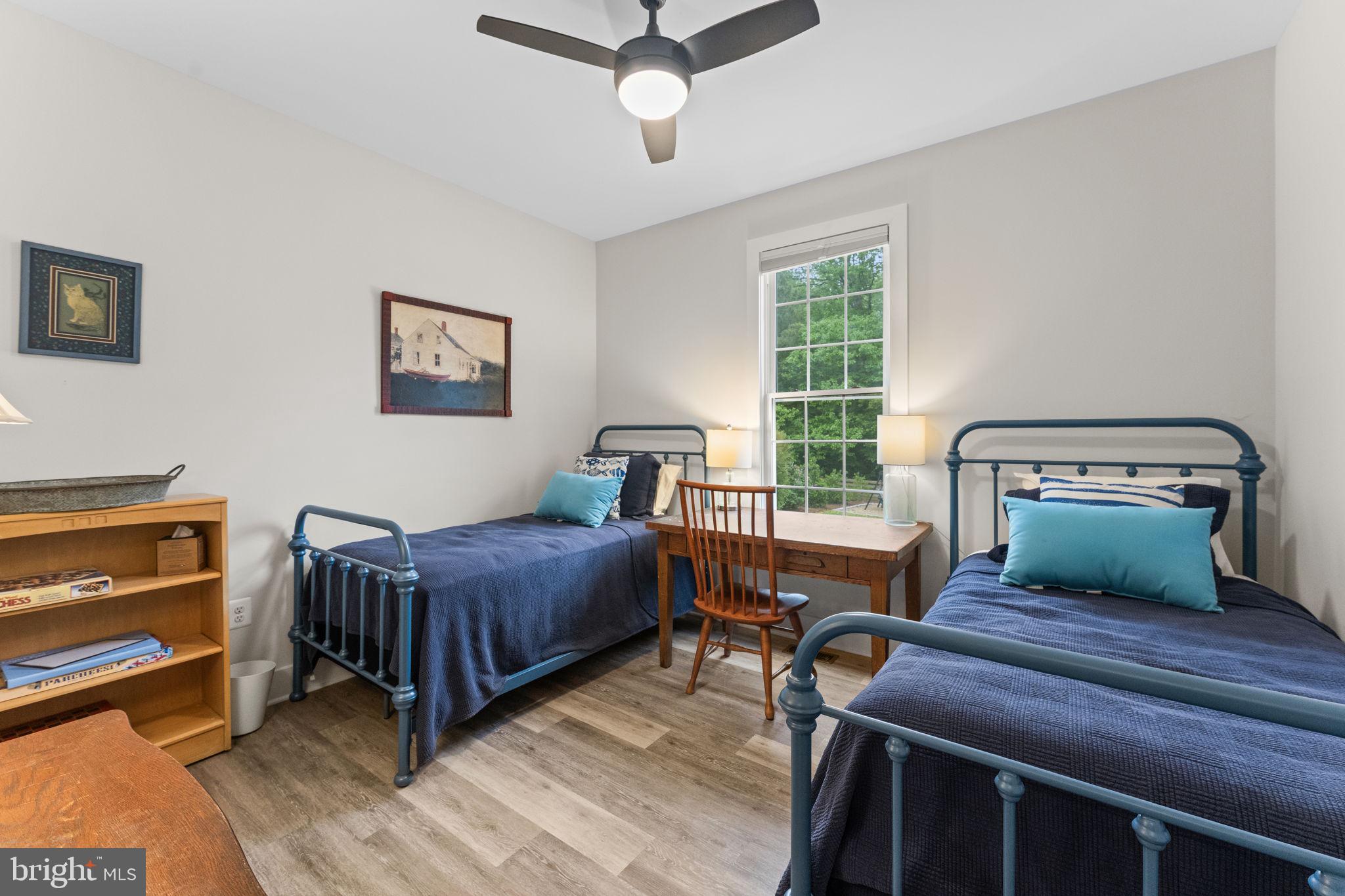 CABIN POINT - Residential