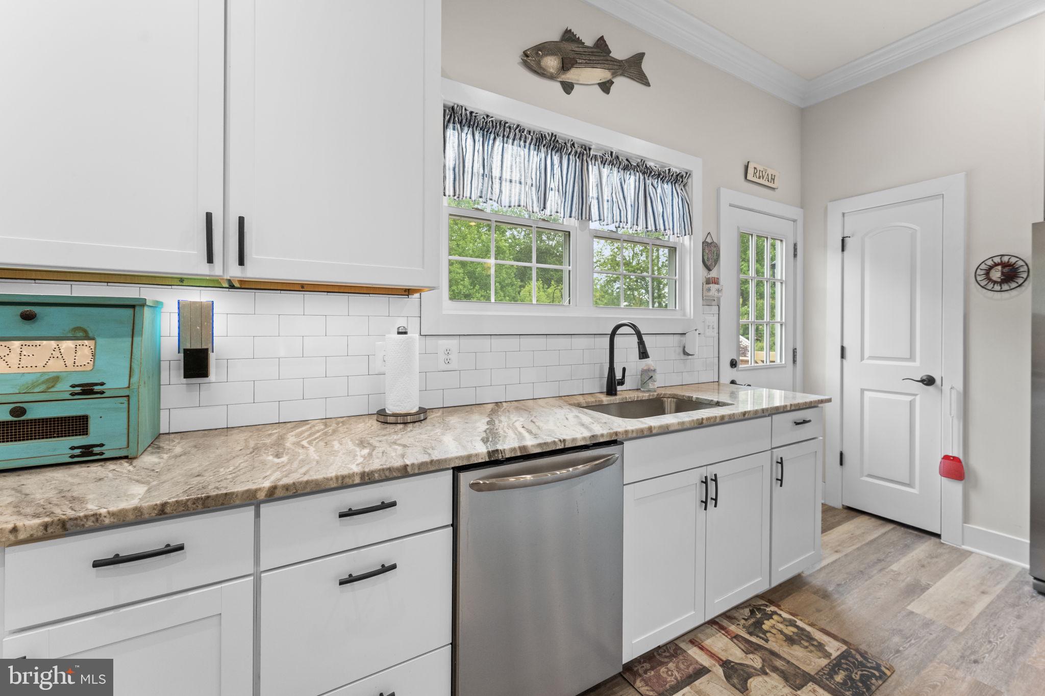 CABIN POINT - Residential
