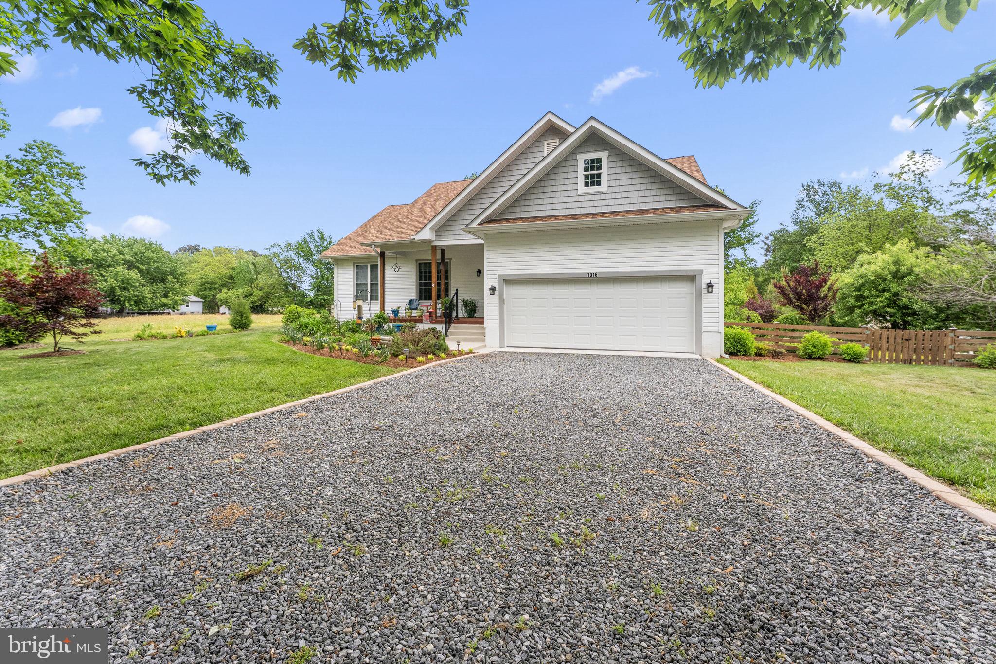 CABIN POINT - Residential