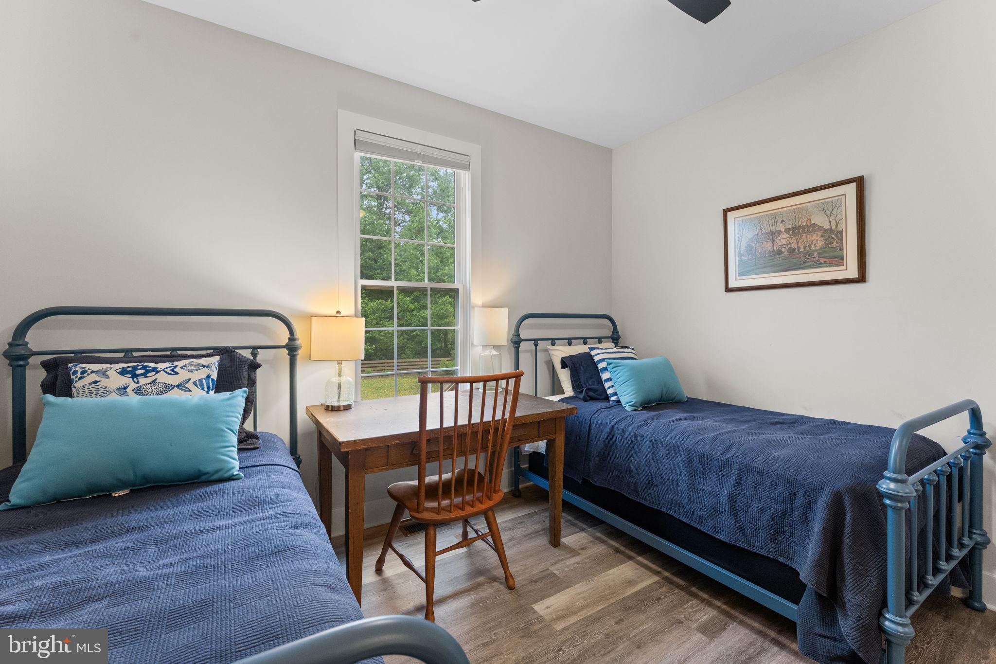 CABIN POINT - Residential