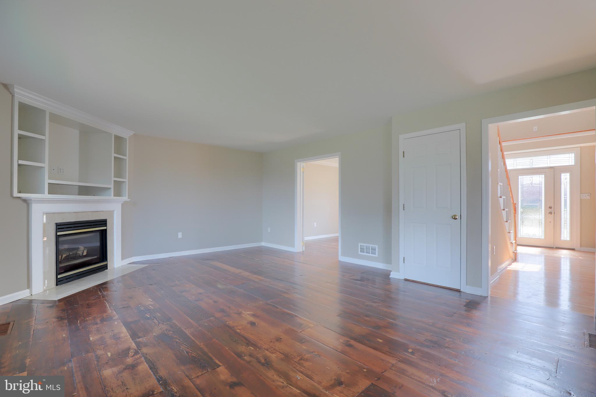 CENTERVILLE COMMONS - Residential