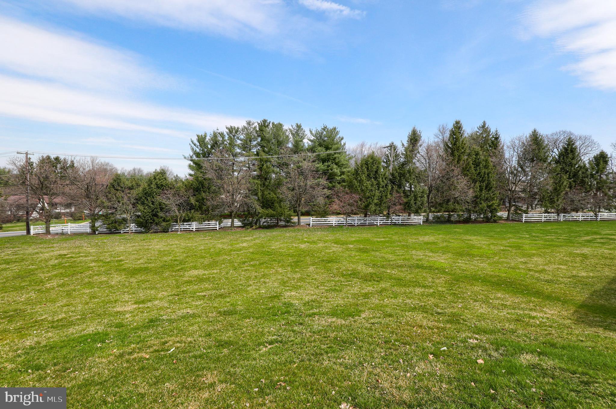 CENTERVILLE COMMONS - Residential