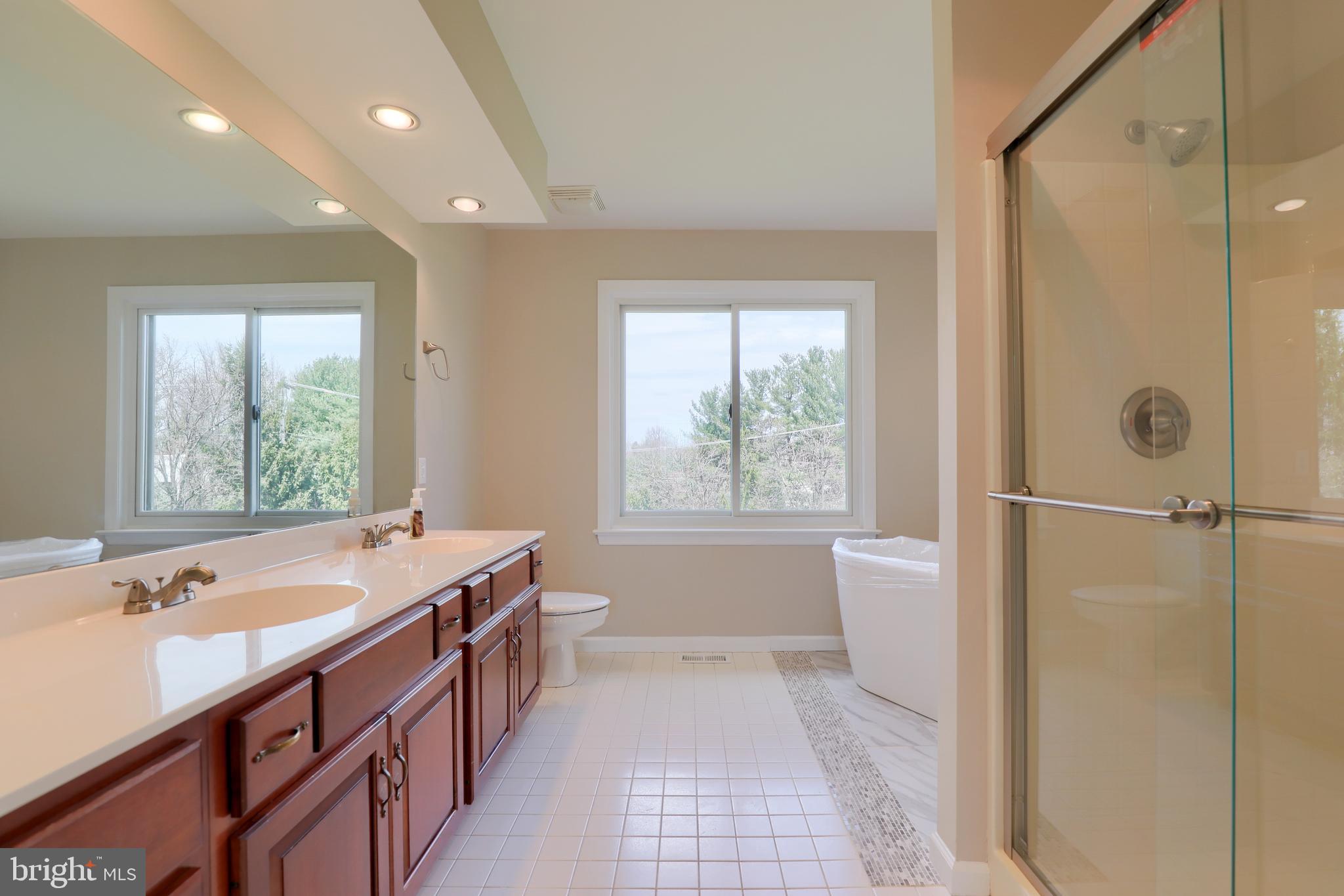 CENTERVILLE COMMONS - Residential