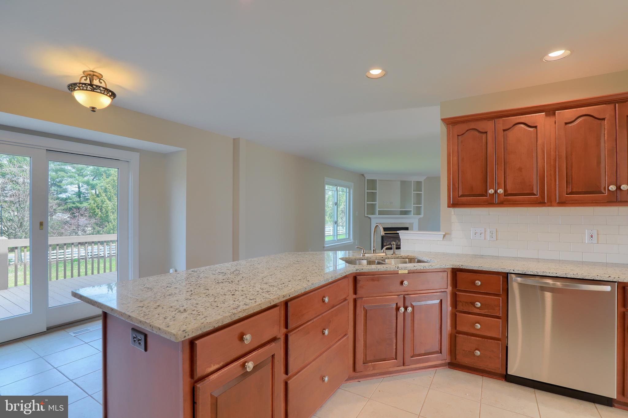 CENTERVILLE COMMONS - Residential