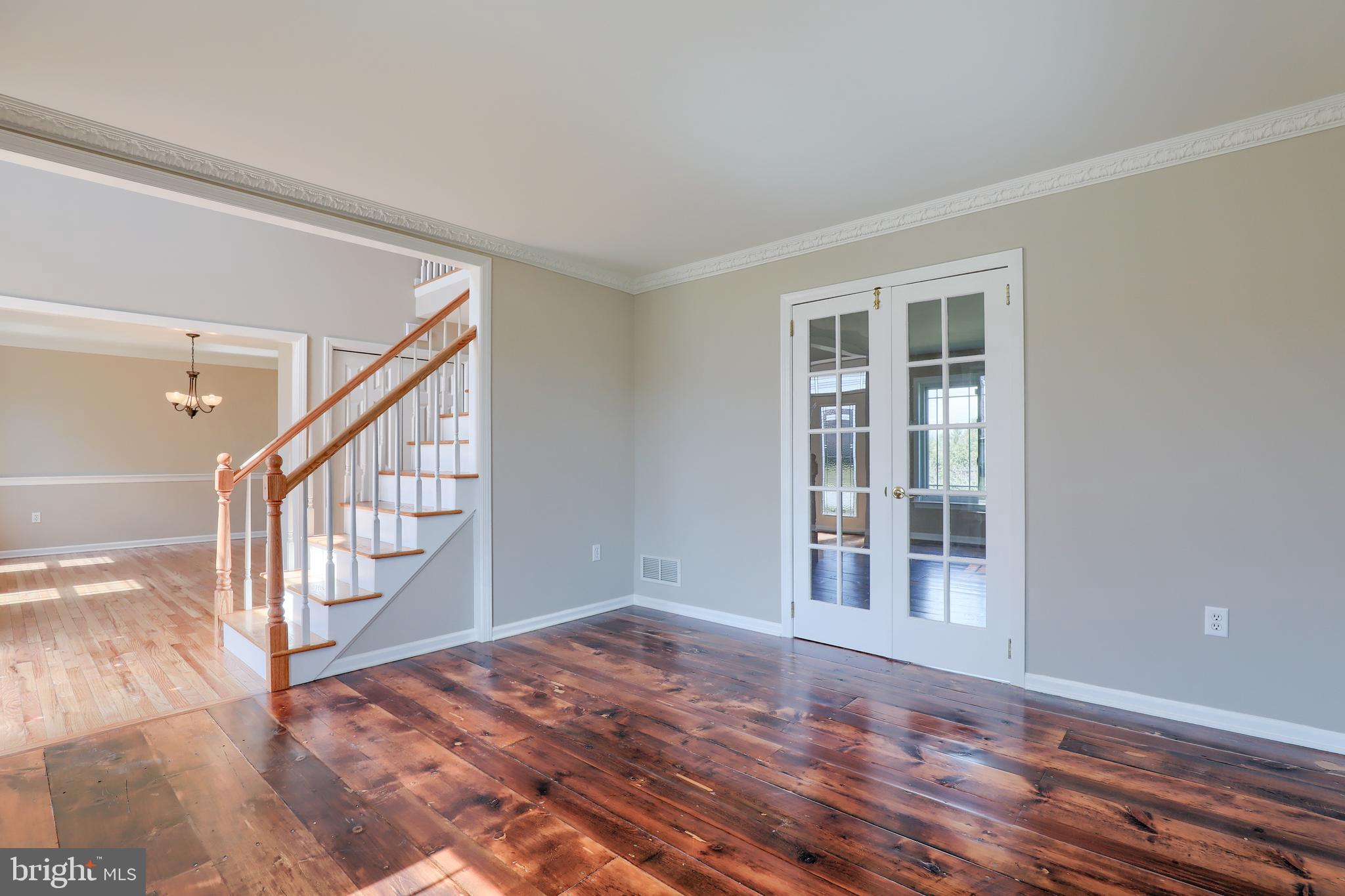 CENTERVILLE COMMONS - Residential