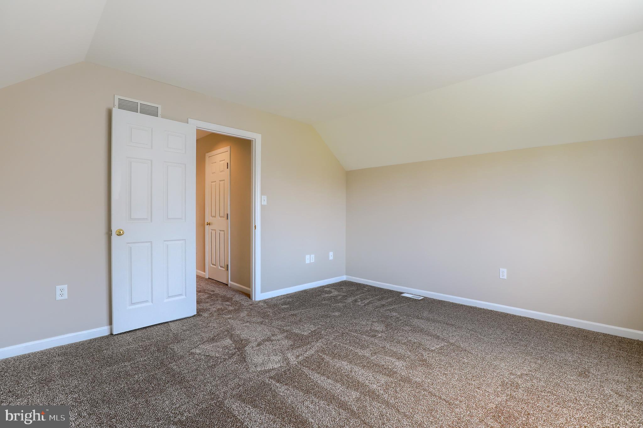 CENTERVILLE COMMONS - Residential