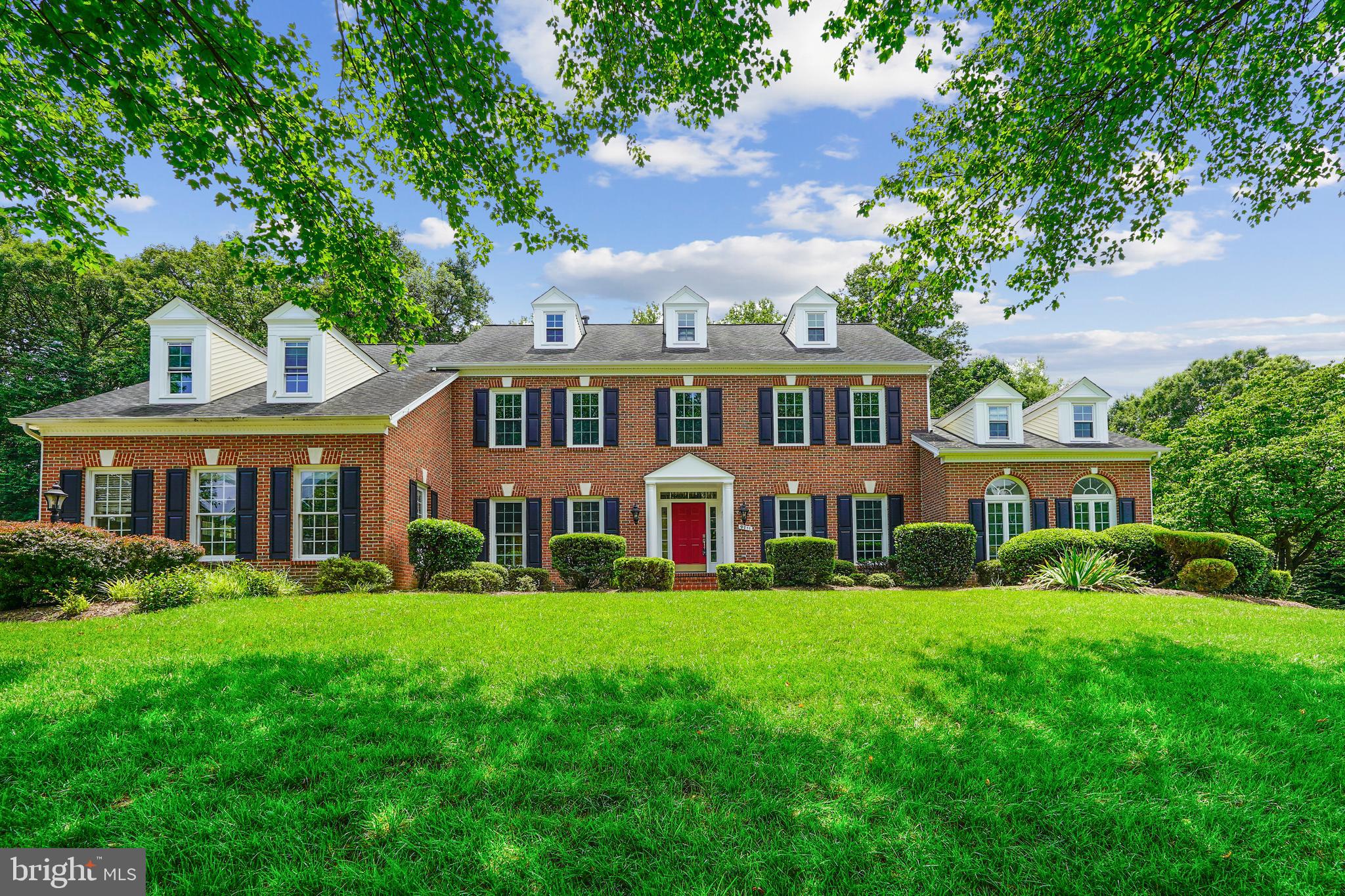 9711 BROOKSTONE LANE