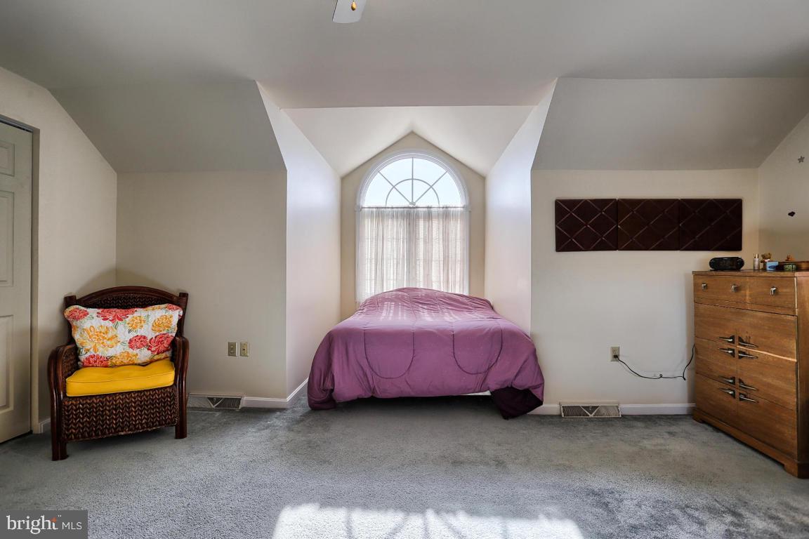 MEADOW BROOK ESTATES - Residential