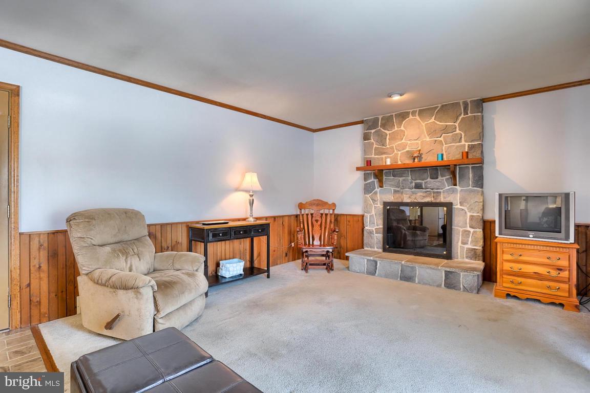 MEADOW BROOK ESTATES - Residential