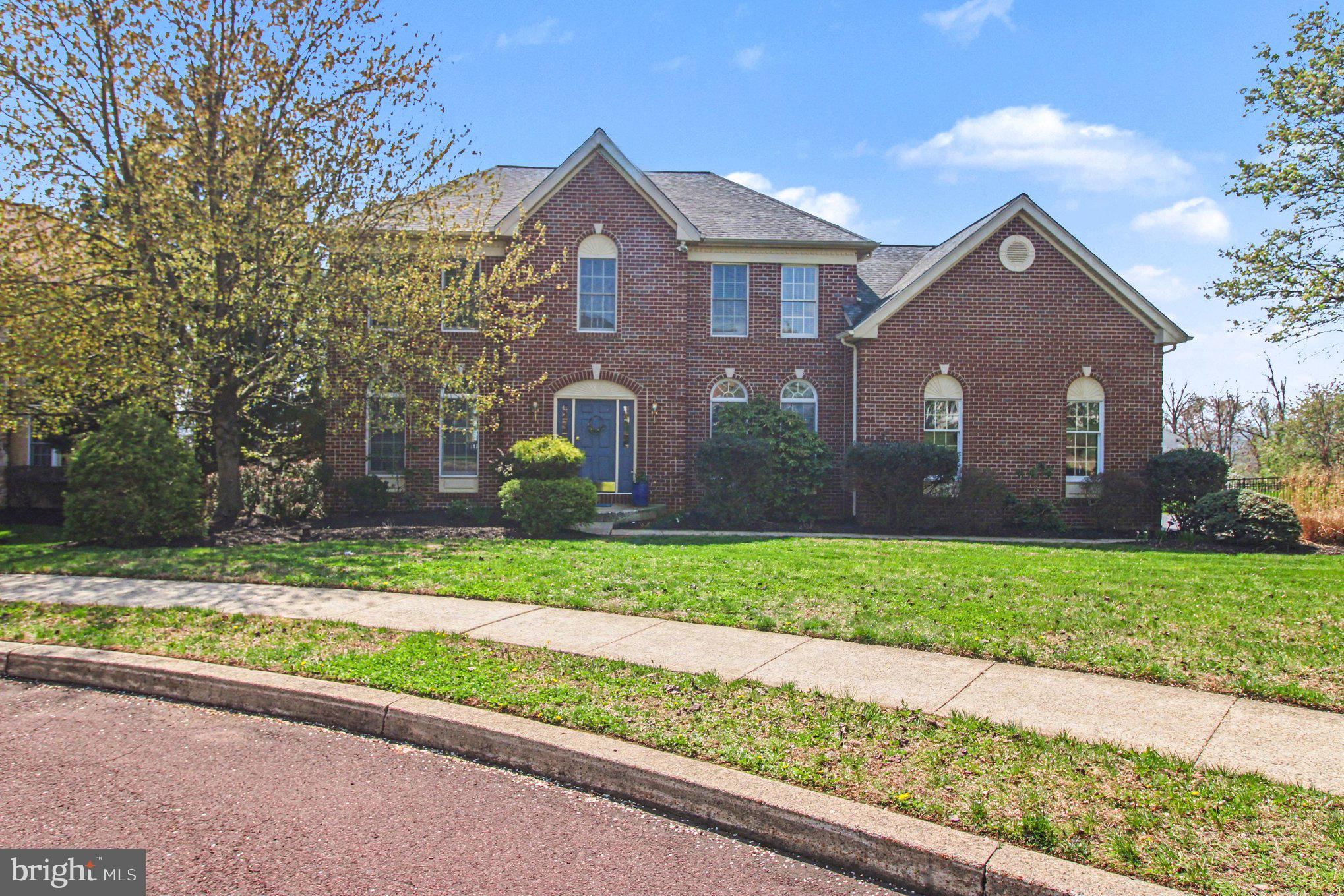 2106 PEREGRINE CIRCLE