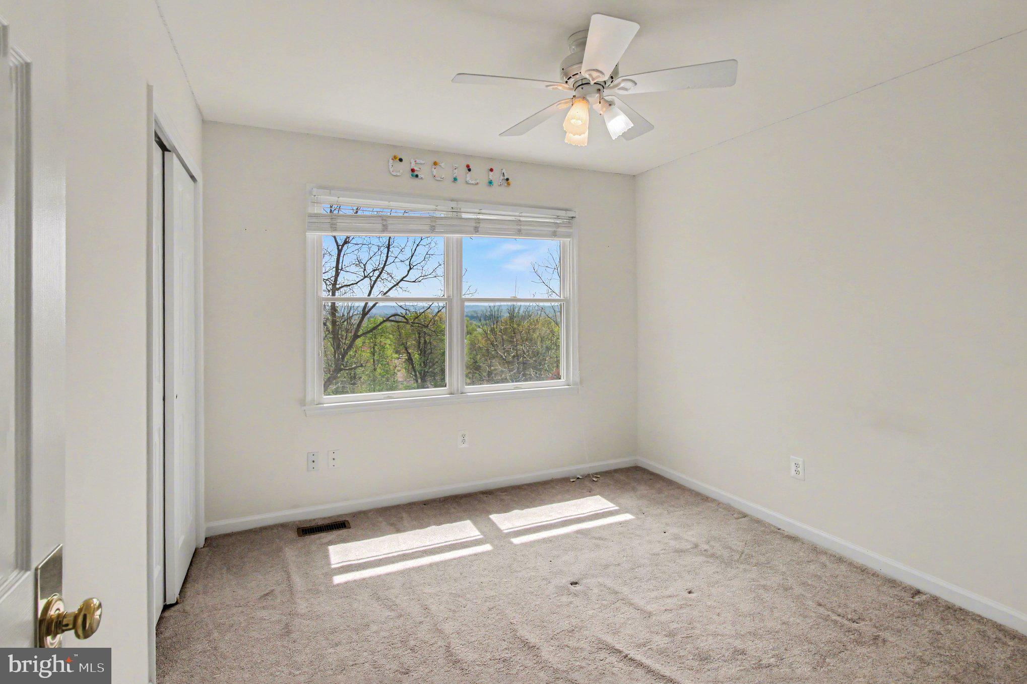 PROVIDENCE OAKS - Residential