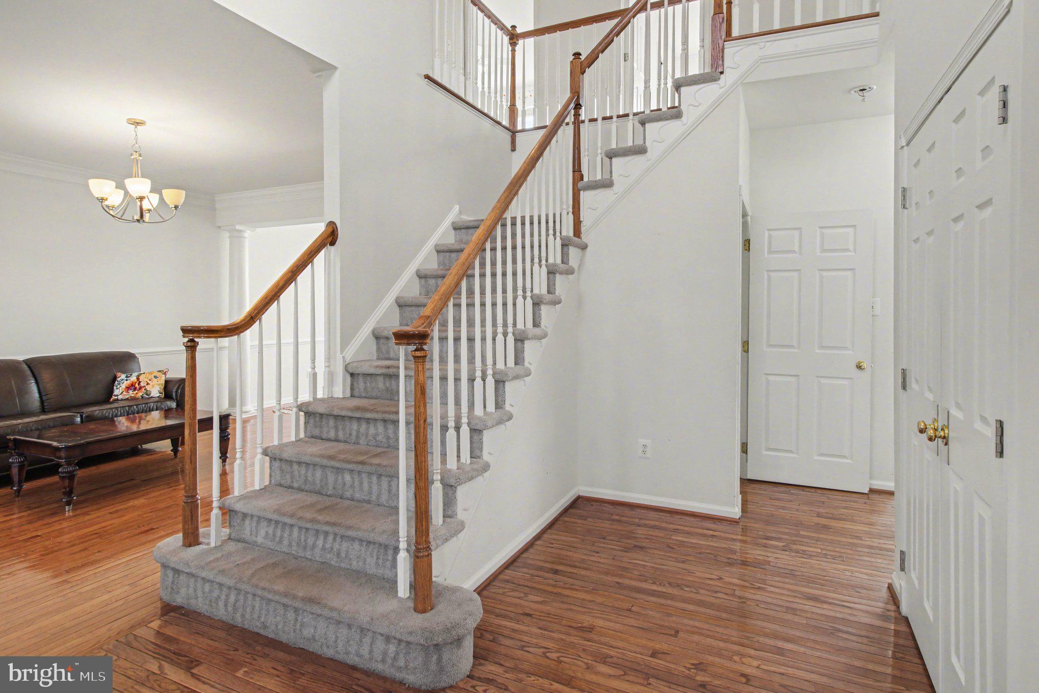 PROVIDENCE OAKS - Residential