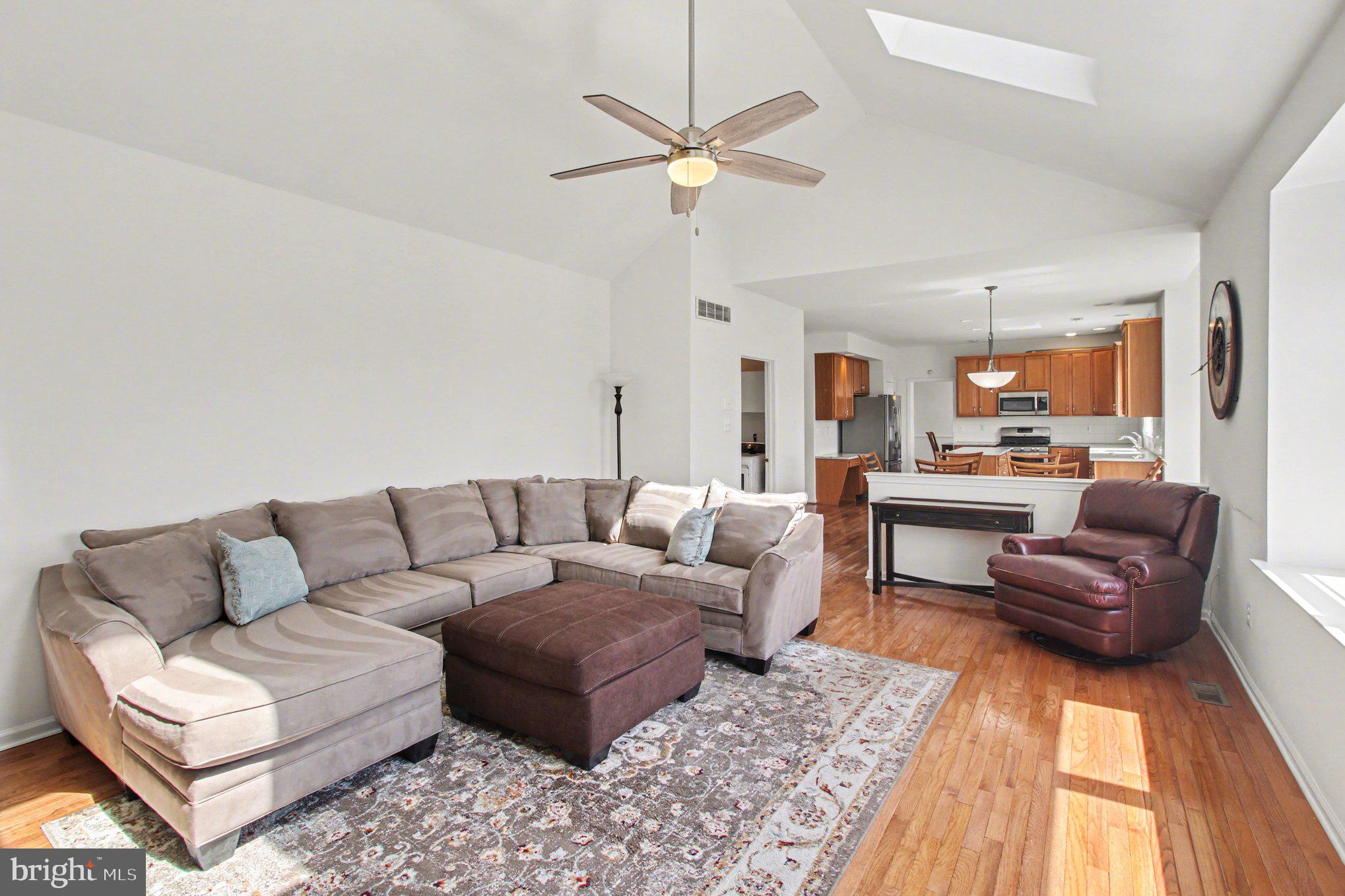 PROVIDENCE OAKS - Residential