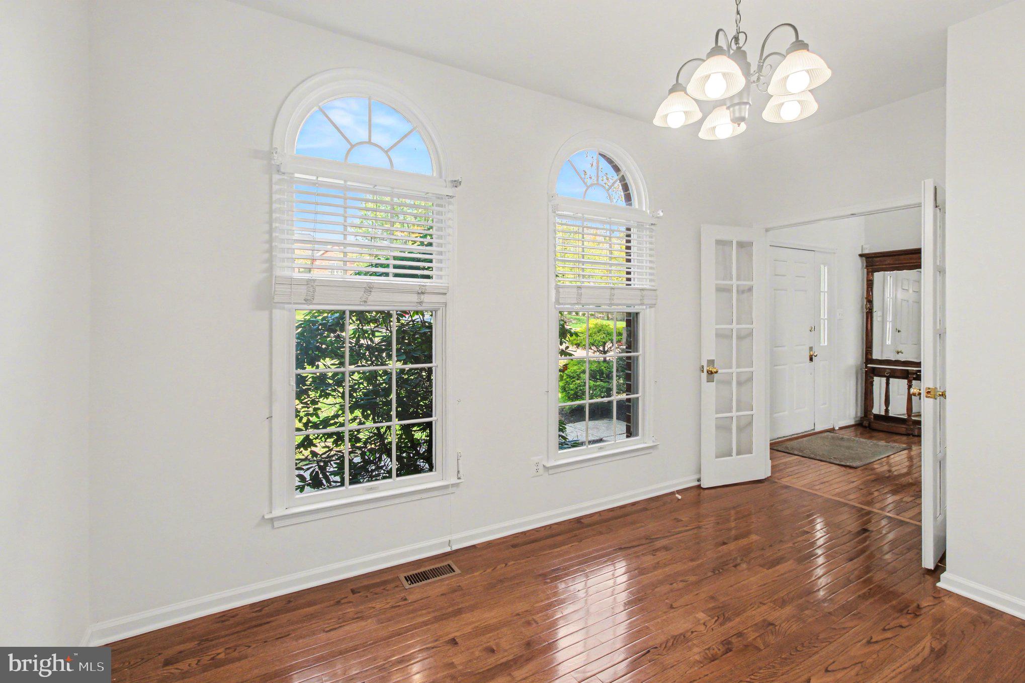 PROVIDENCE OAKS - Residential