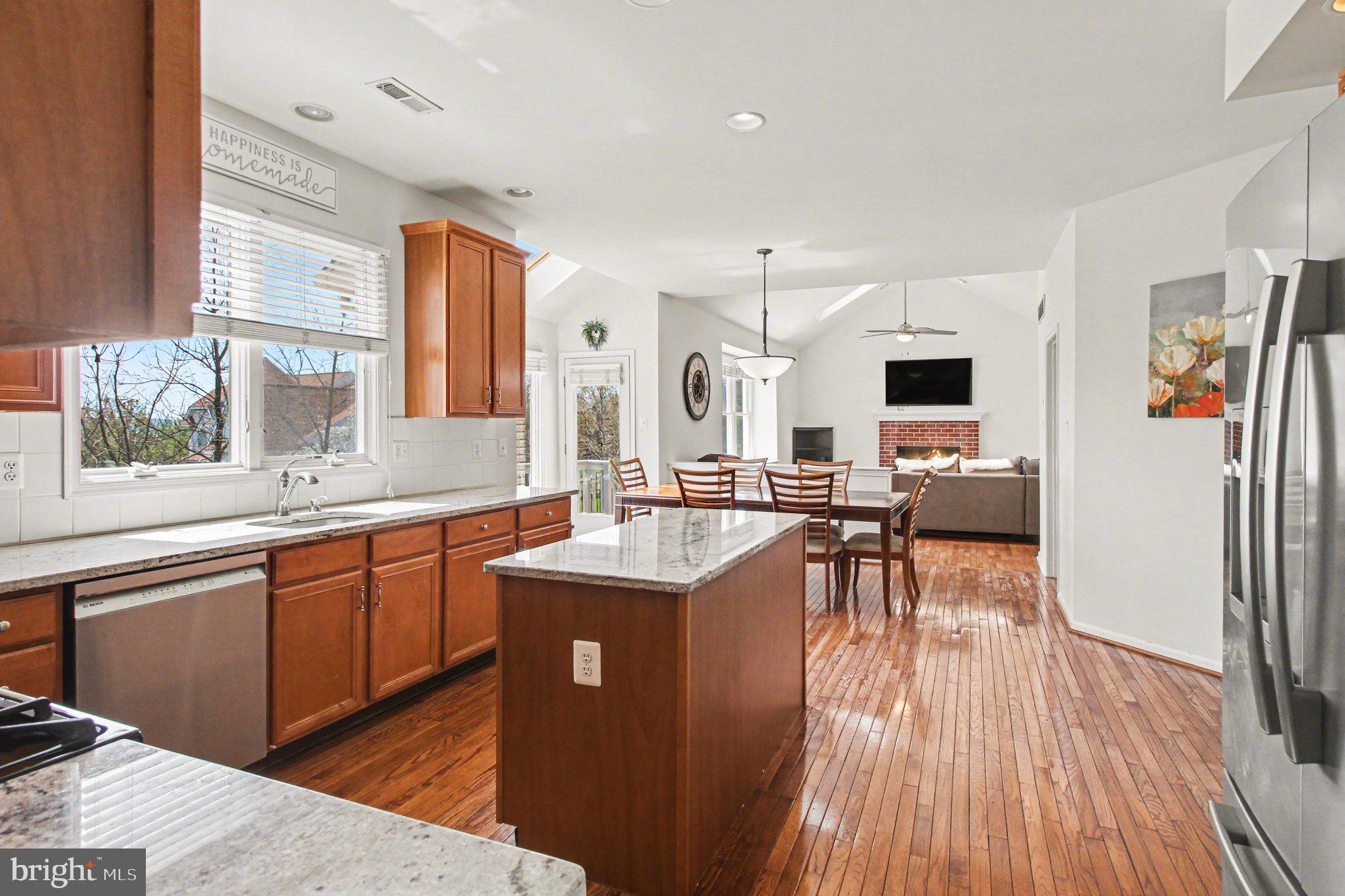 PROVIDENCE OAKS - Residential