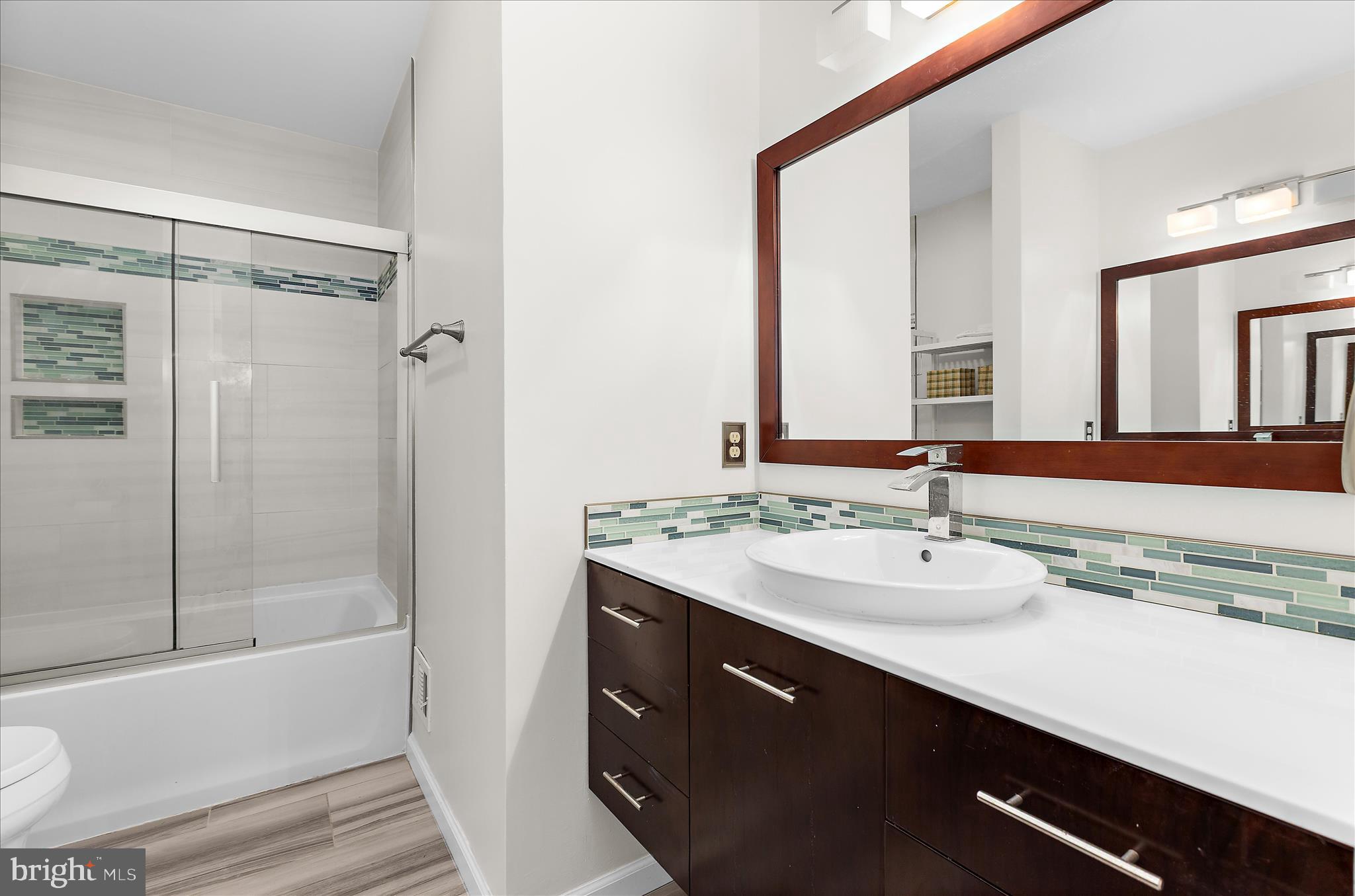 MANORS OF CROFTON - Residential