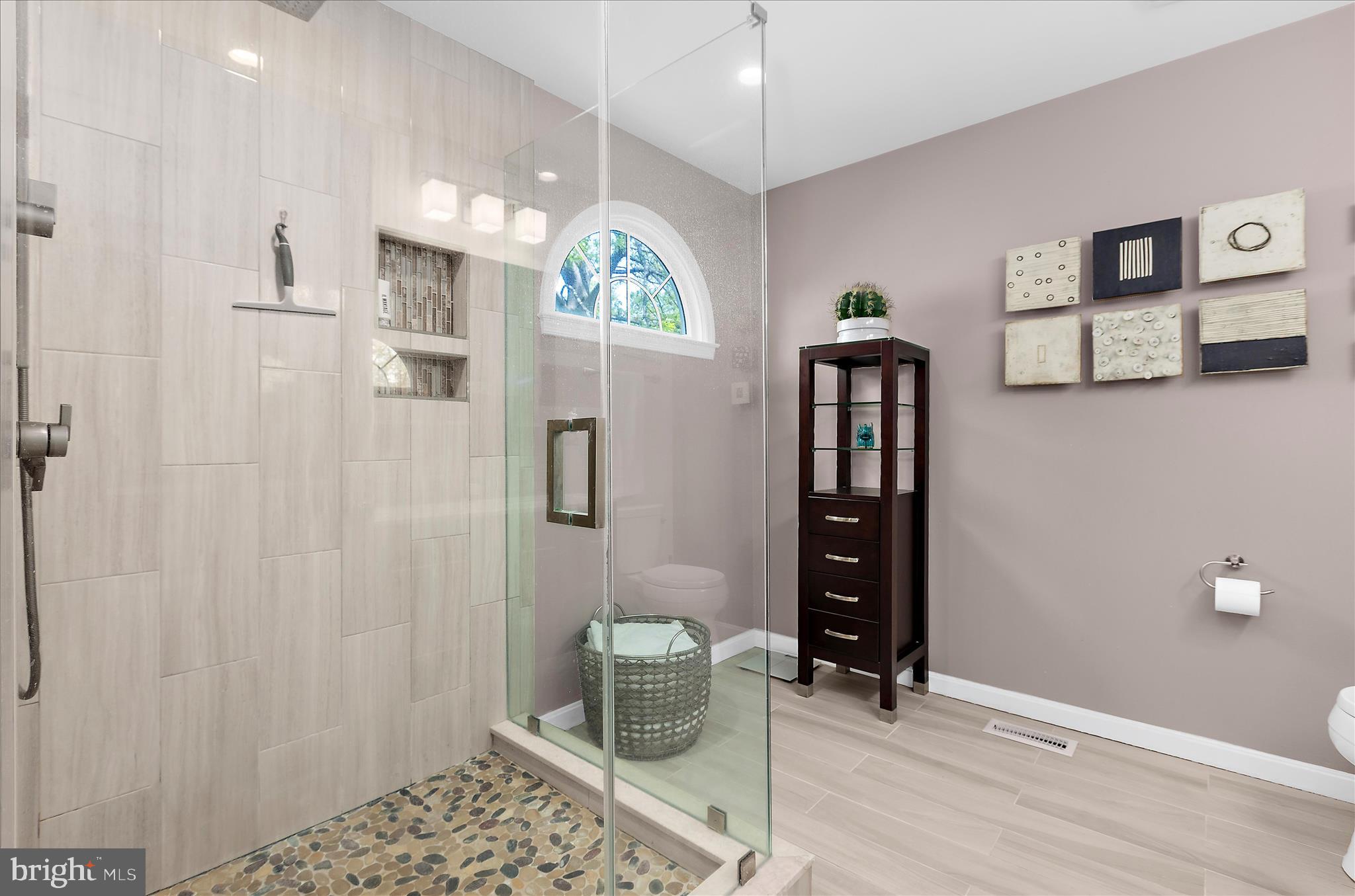 MANORS OF CROFTON - Residential