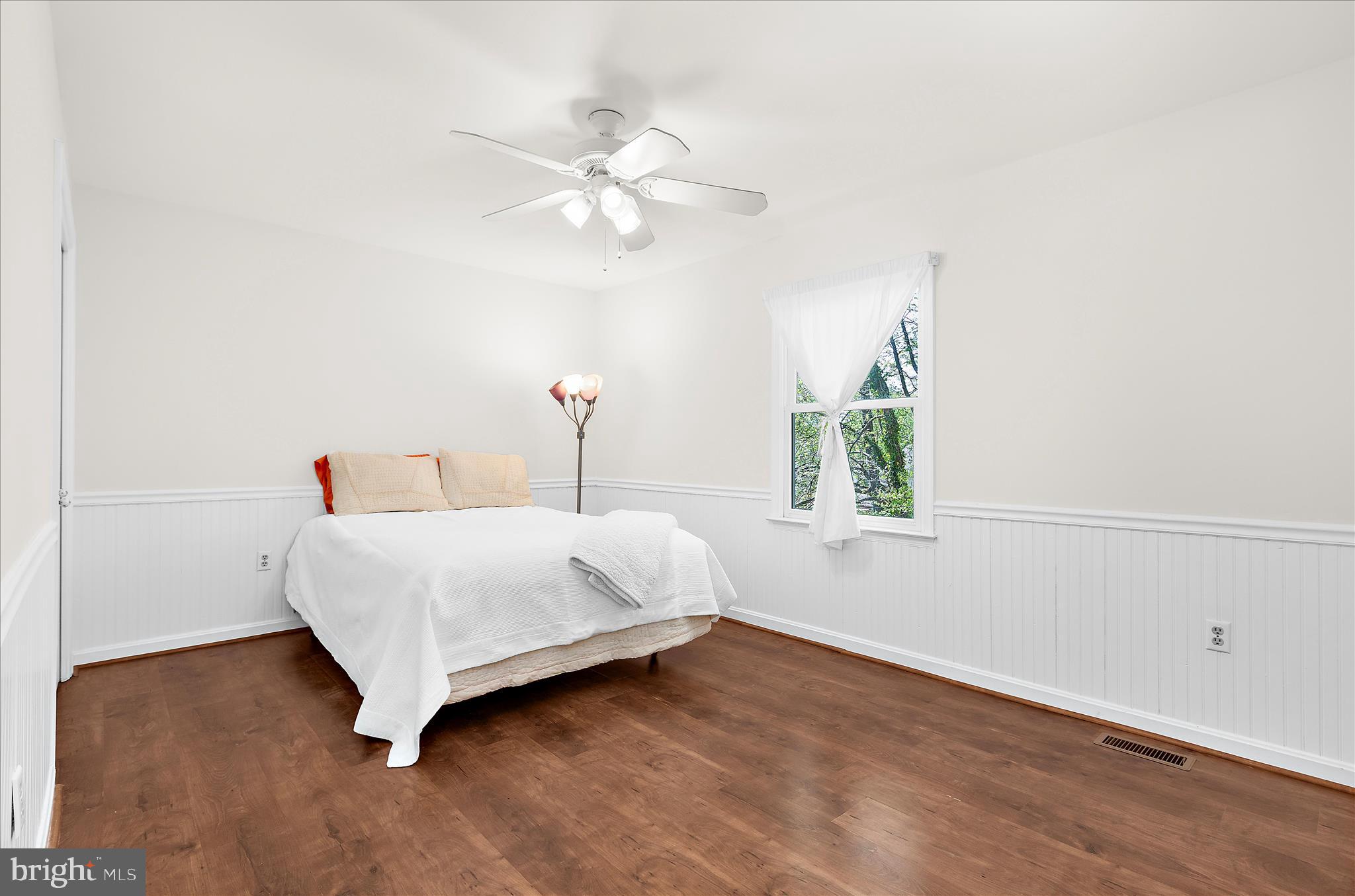 MANORS OF CROFTON - Residential