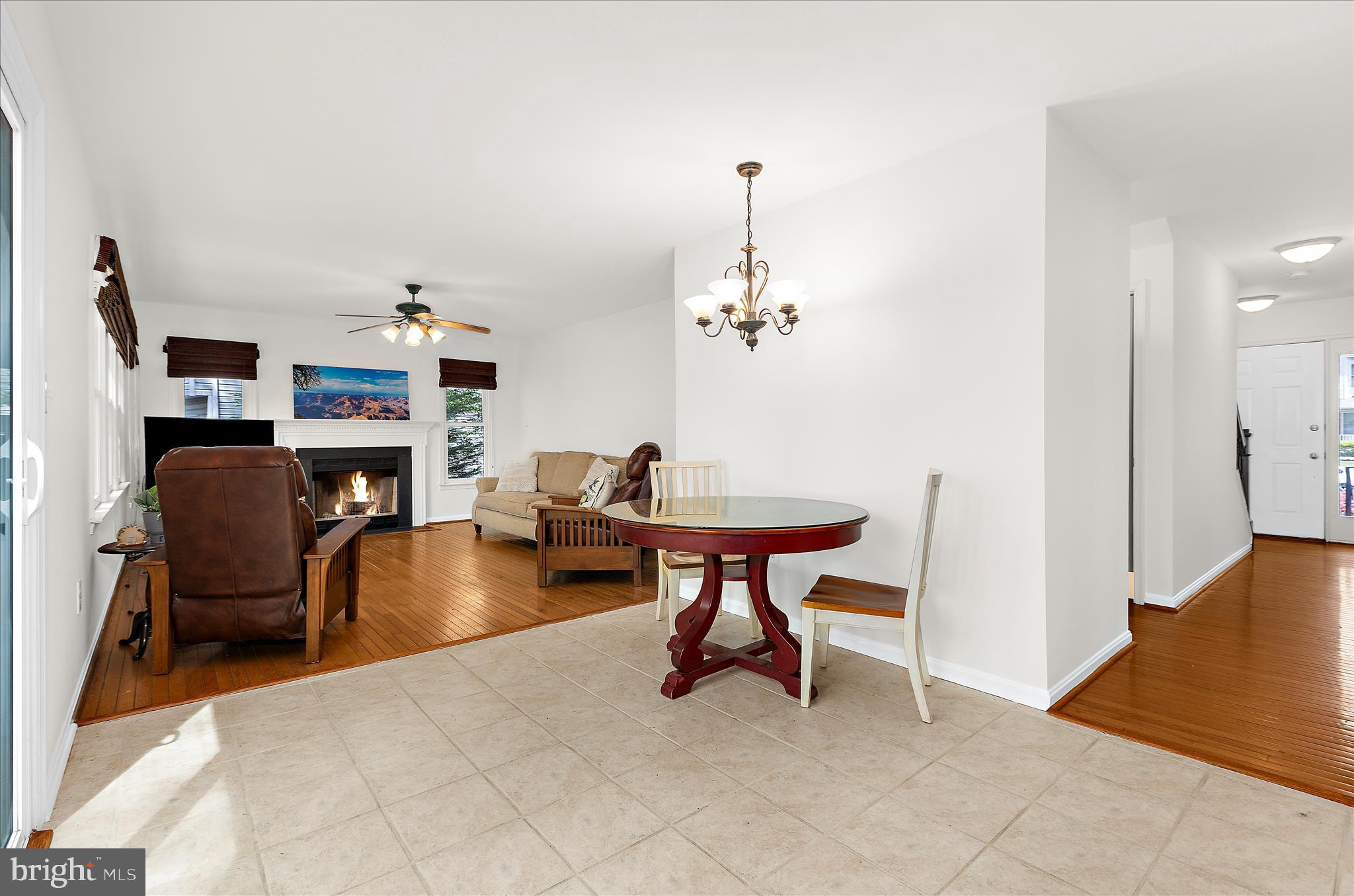 MANORS OF CROFTON - Residential