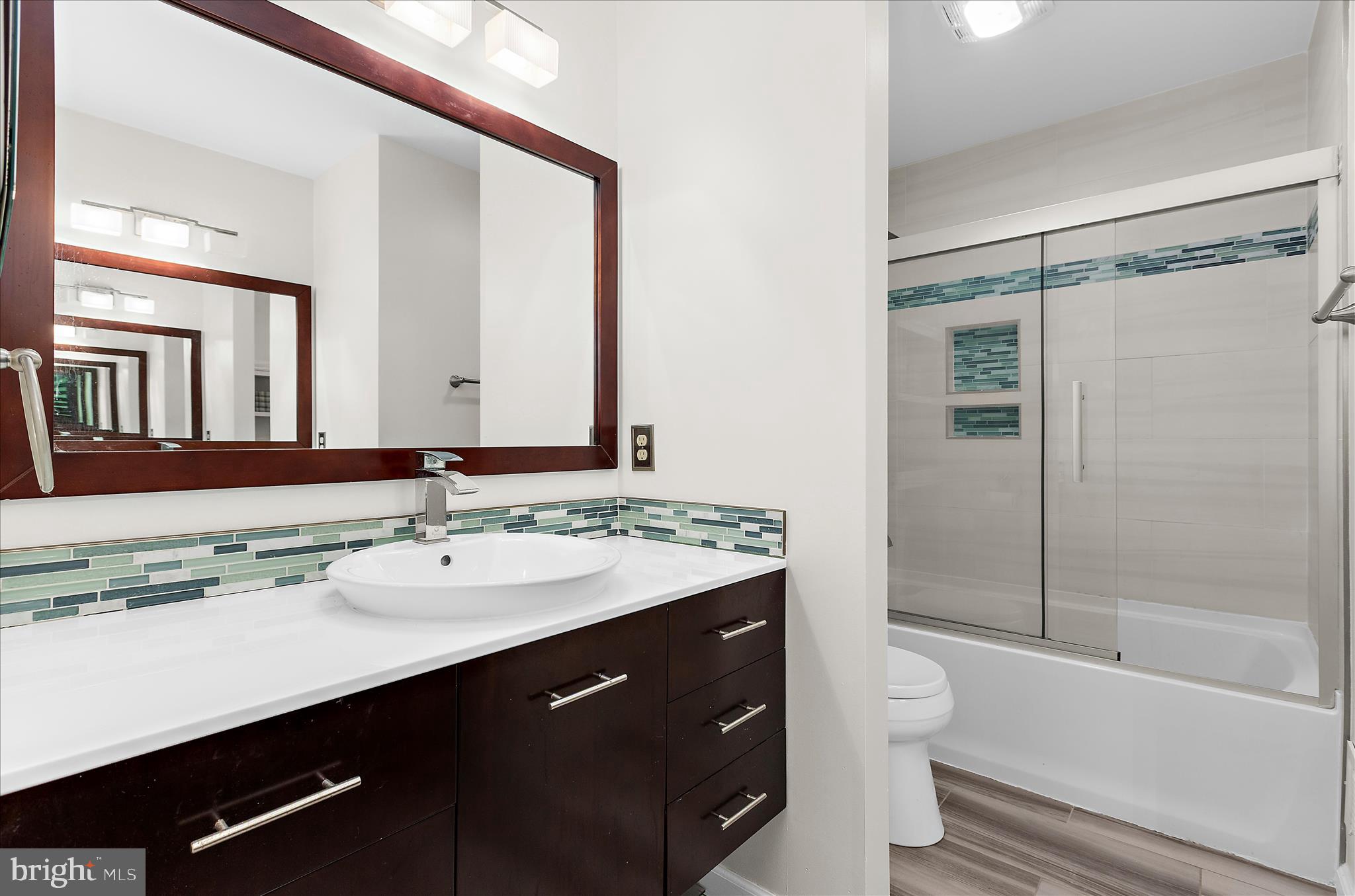 MANORS OF CROFTON - Residential