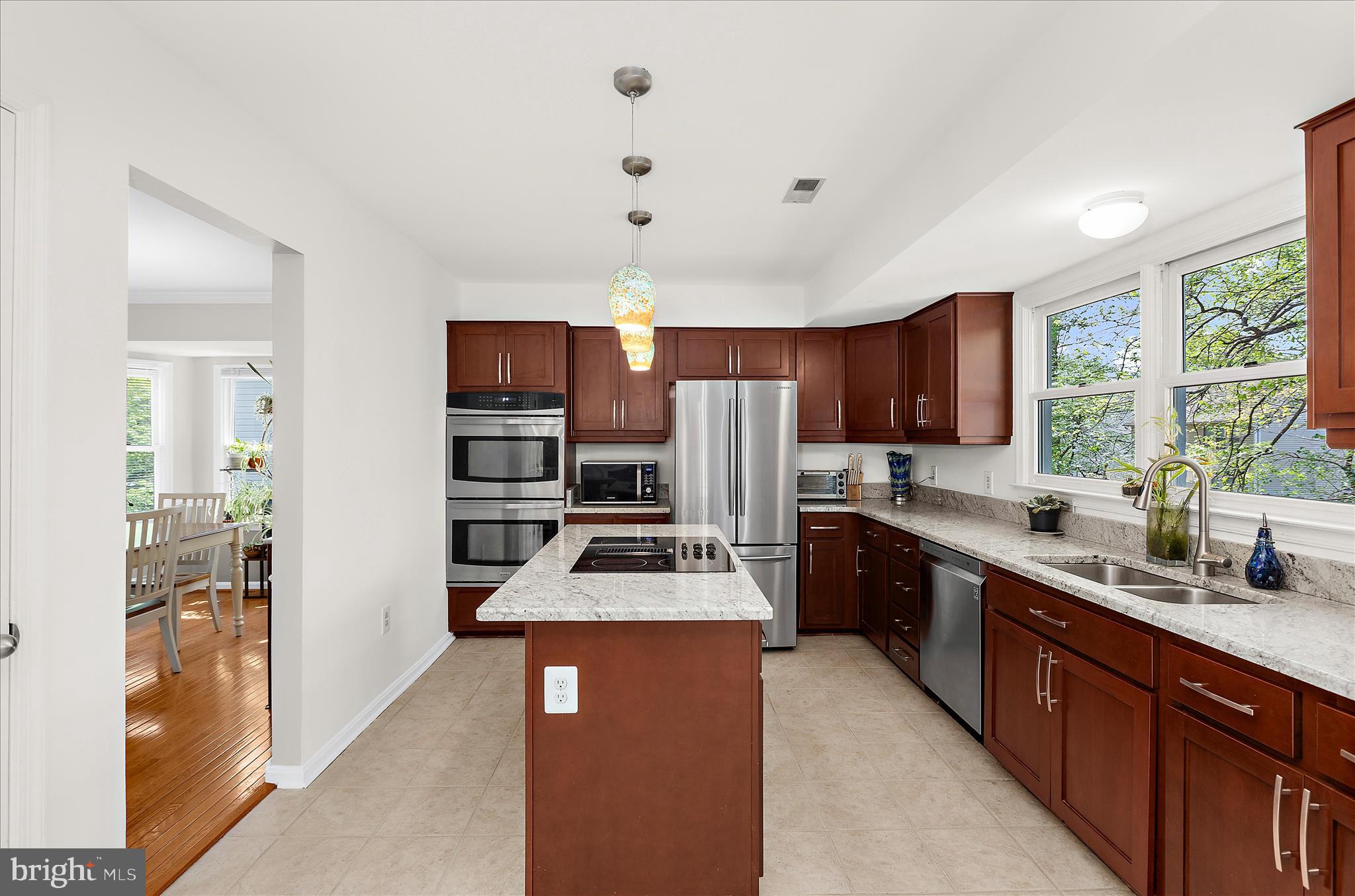 MANORS OF CROFTON - Residential