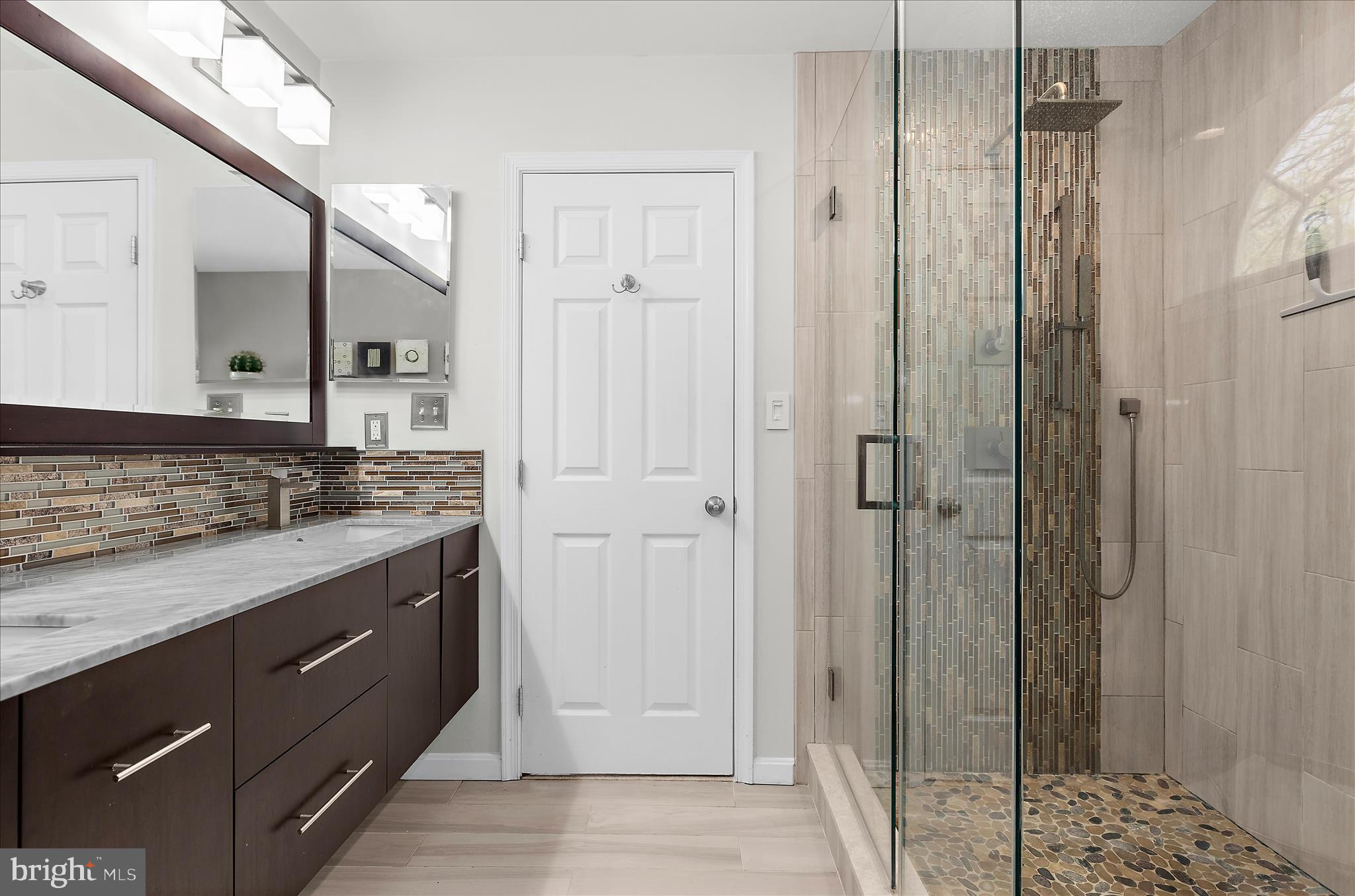 MANORS OF CROFTON - Residential