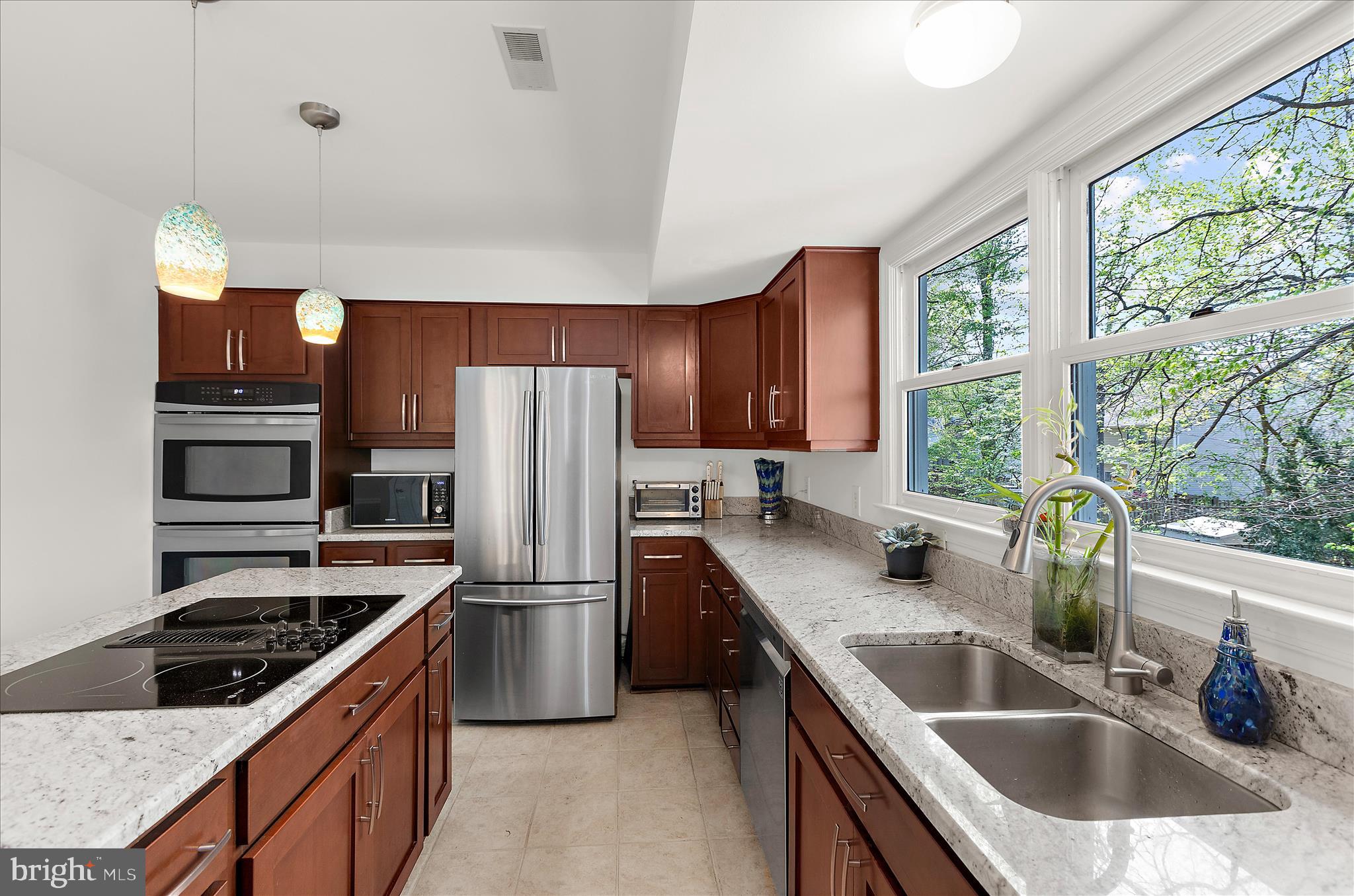 MANORS OF CROFTON - Residential