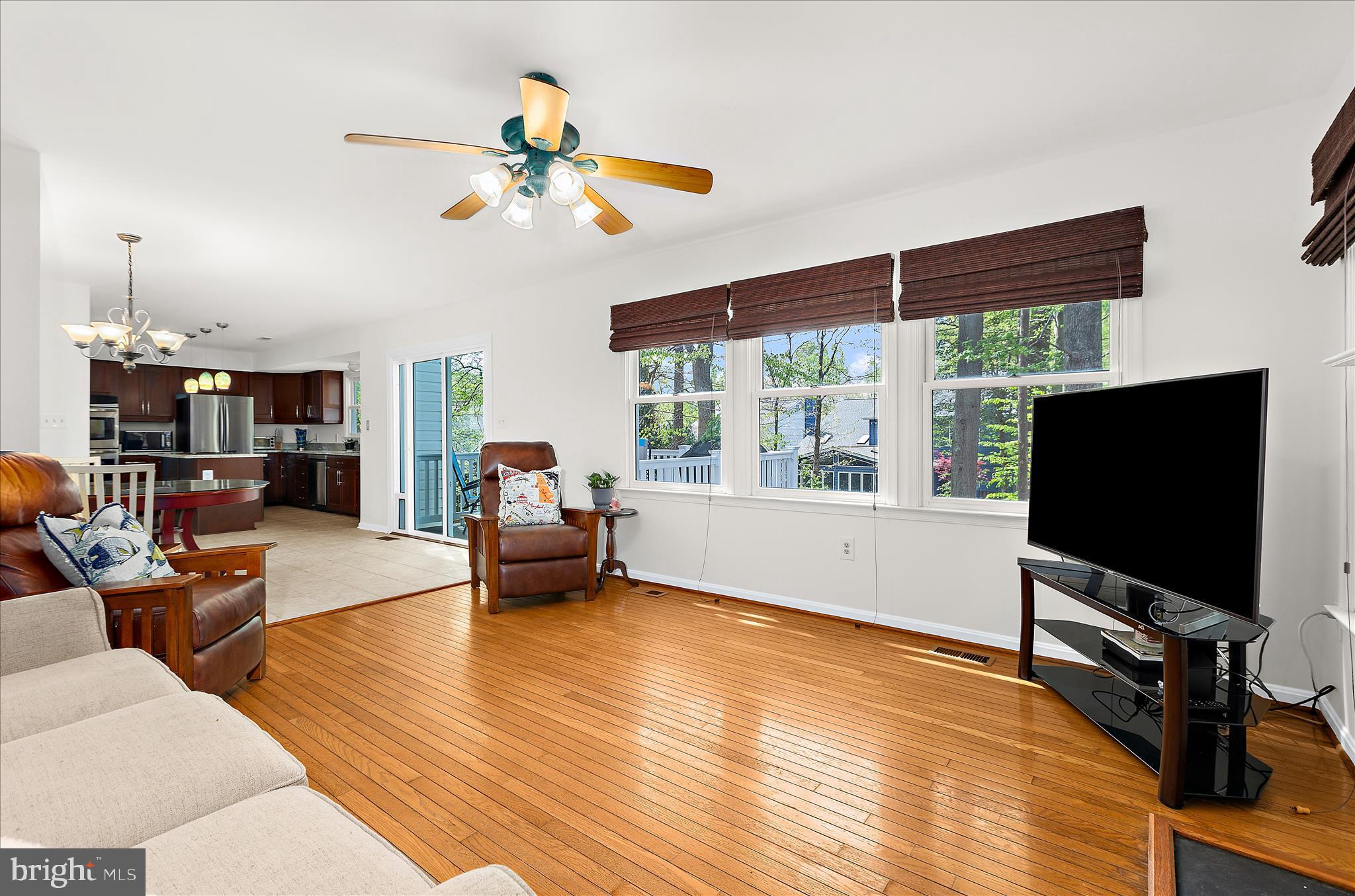 MANORS OF CROFTON - Residential