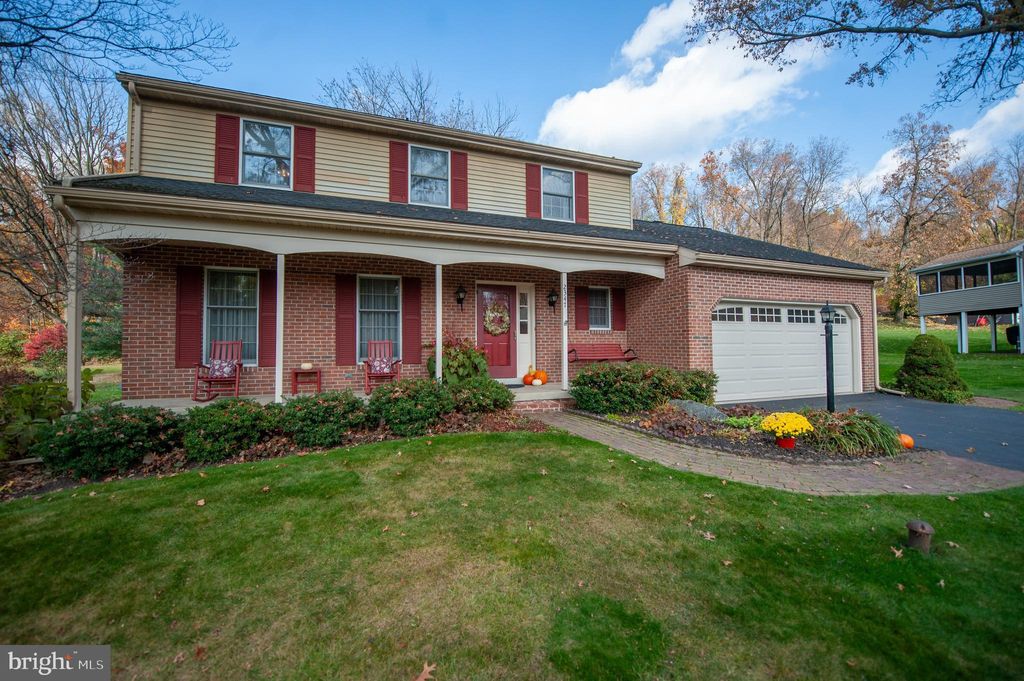 Photo of 2347 Hancock Drive, Lancaster, PA 17601 (MLS # PALA2043644)