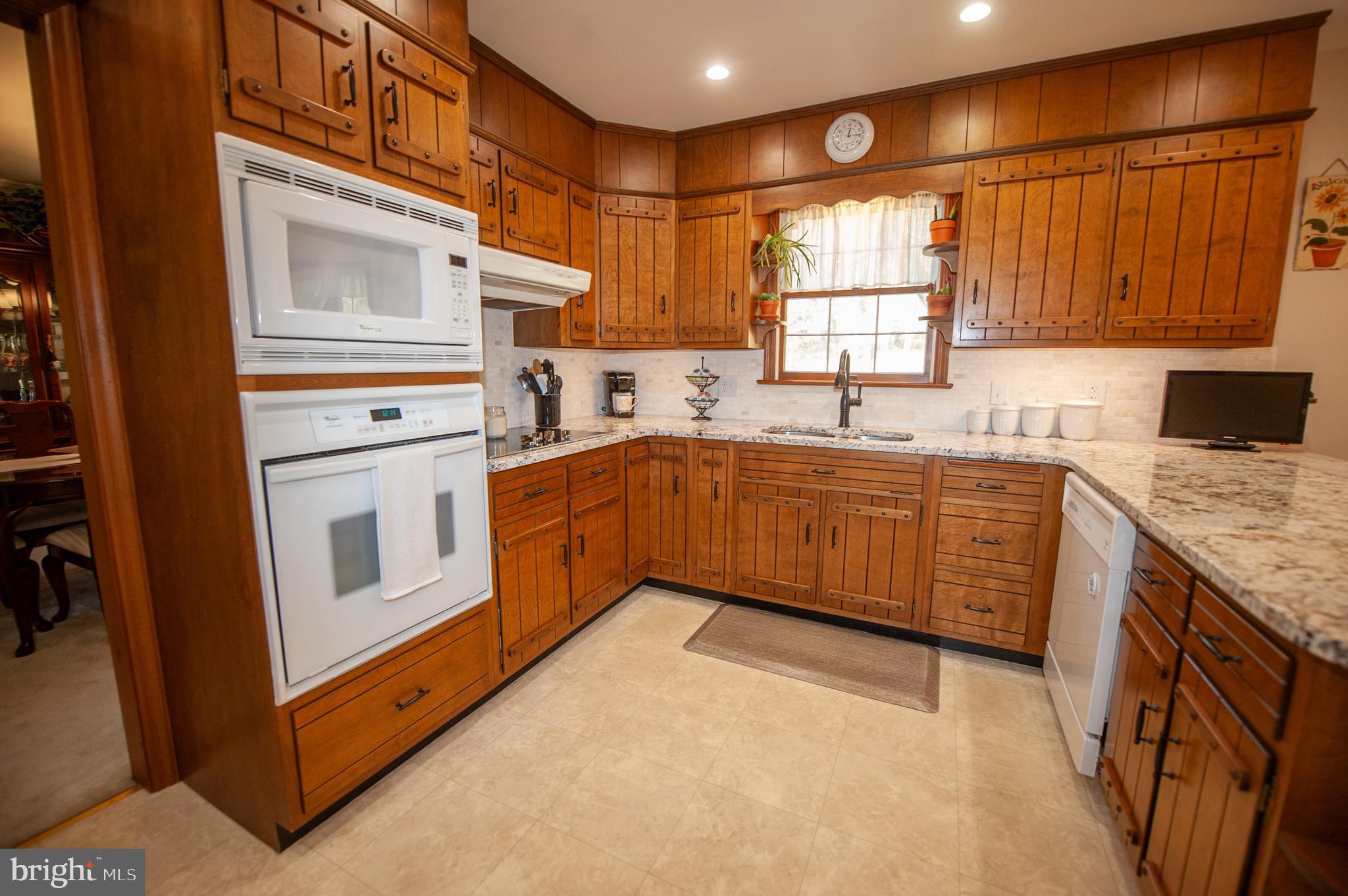 NORTH HAVEN - Residential