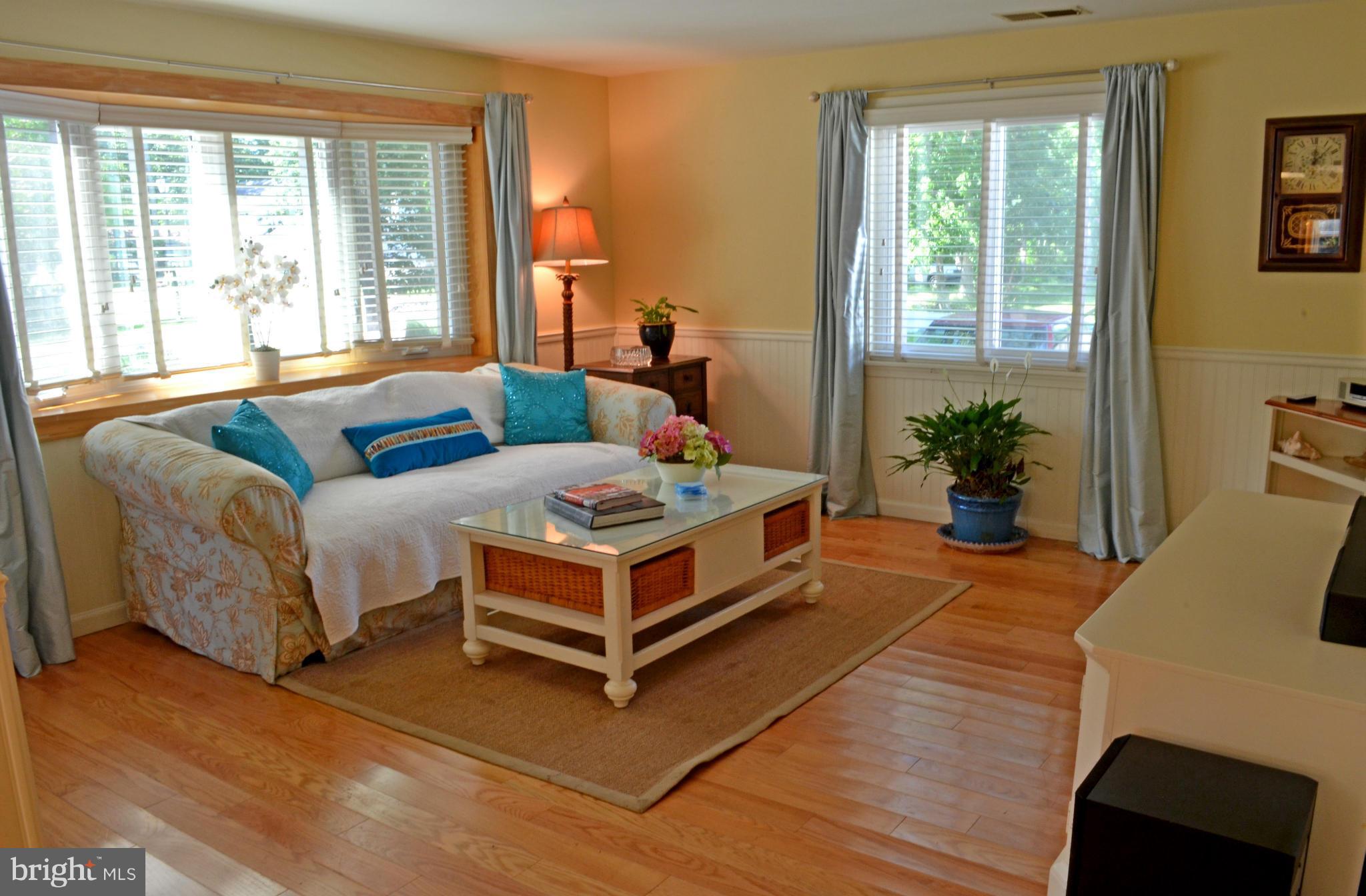 FRANKLIN MANOR BEACH - Residential