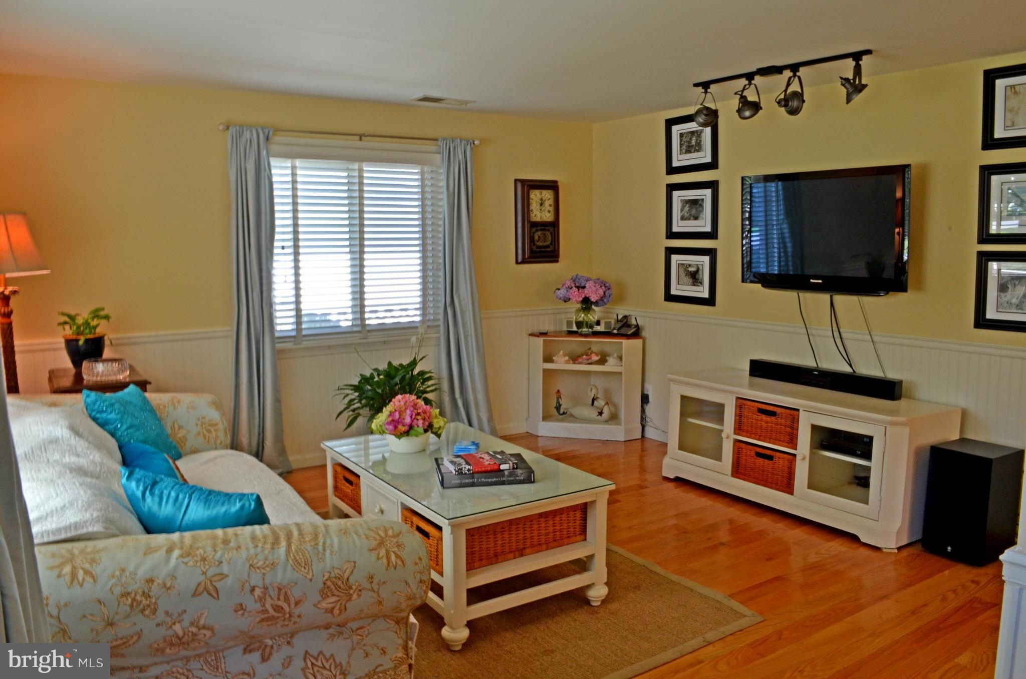 FRANKLIN MANOR BEACH - Residential