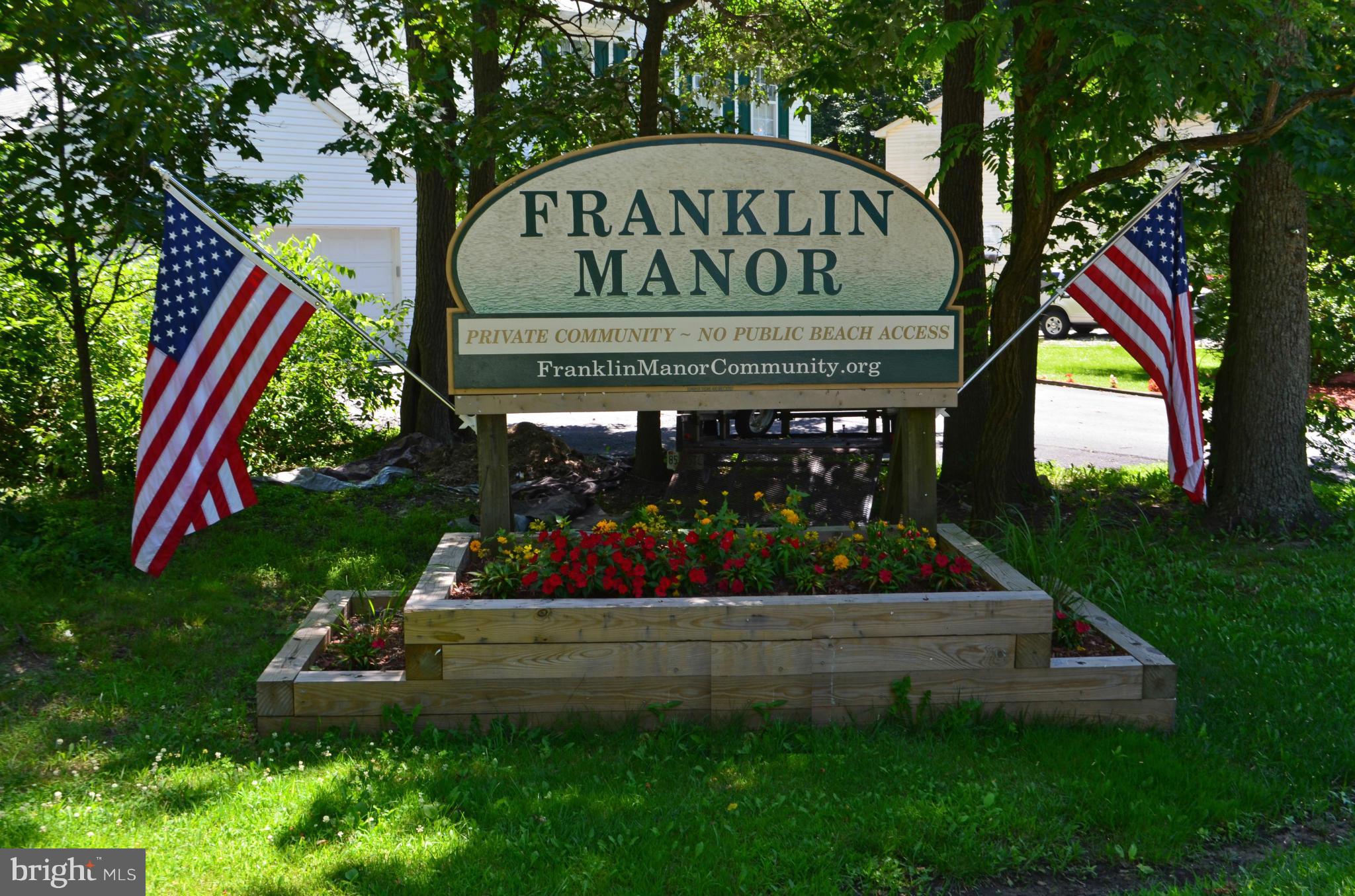 FRANKLIN MANOR BEACH - Residential