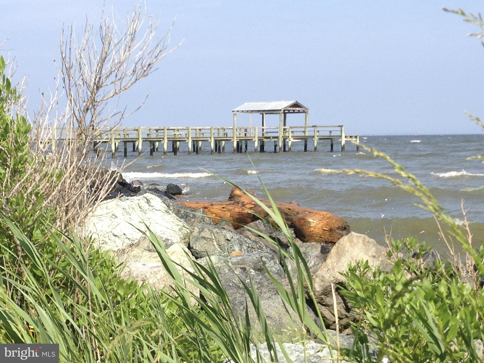 FRANKLIN MANOR BEACH - Residential