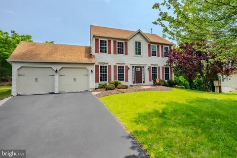 888 WINDING RIVER LANE PHOENIXVILLE PA 19460