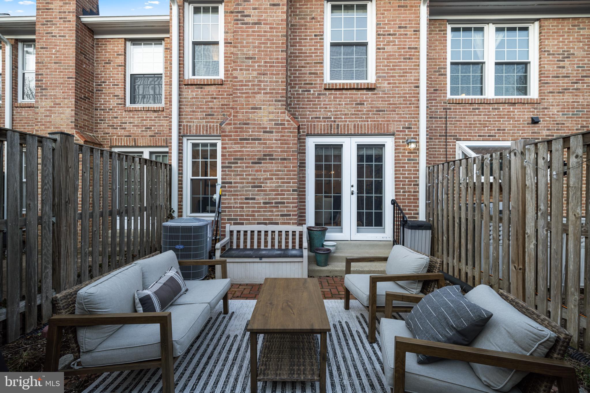 WINDGATE - Residential