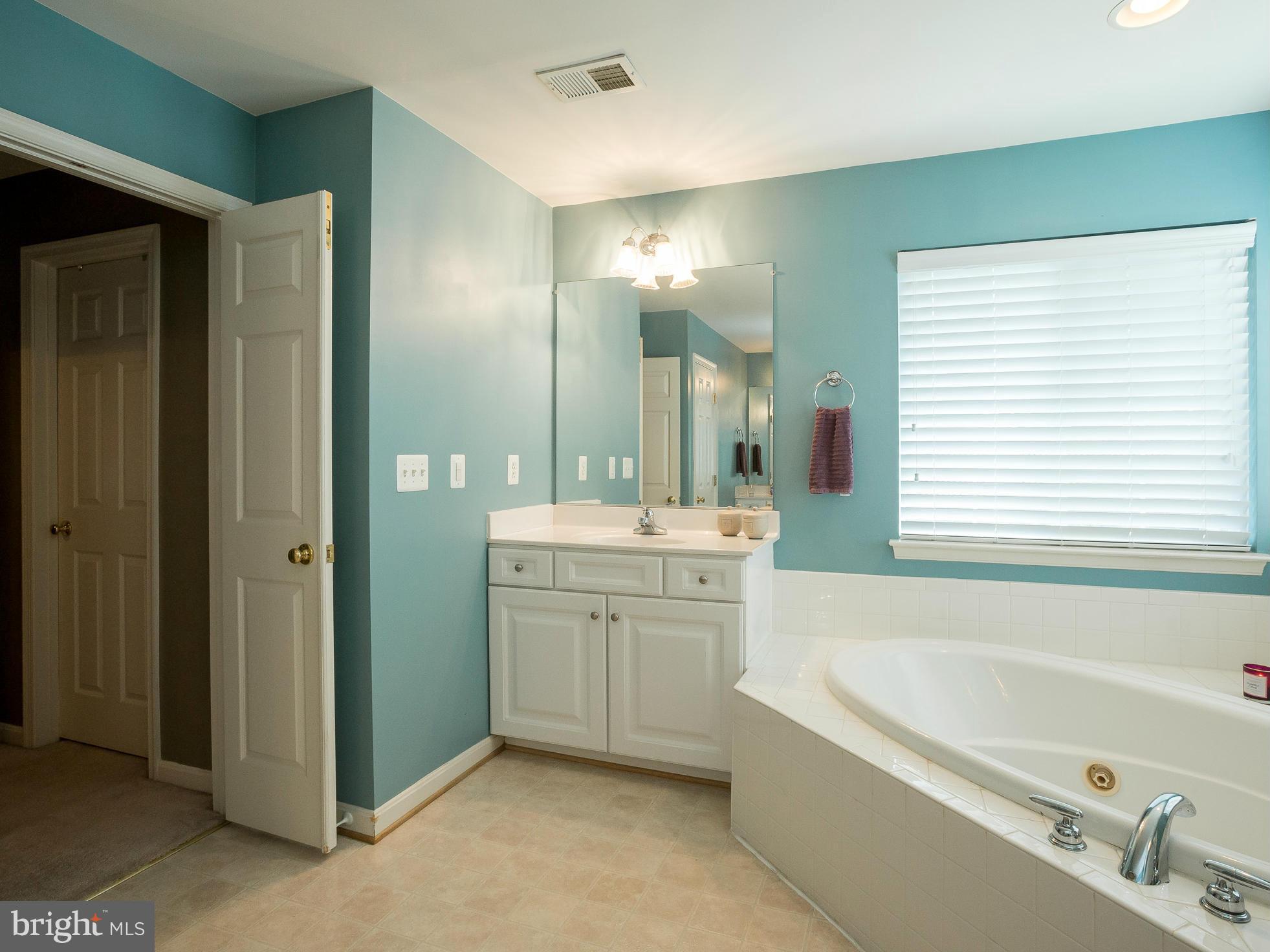 EDGEMONT - Residential