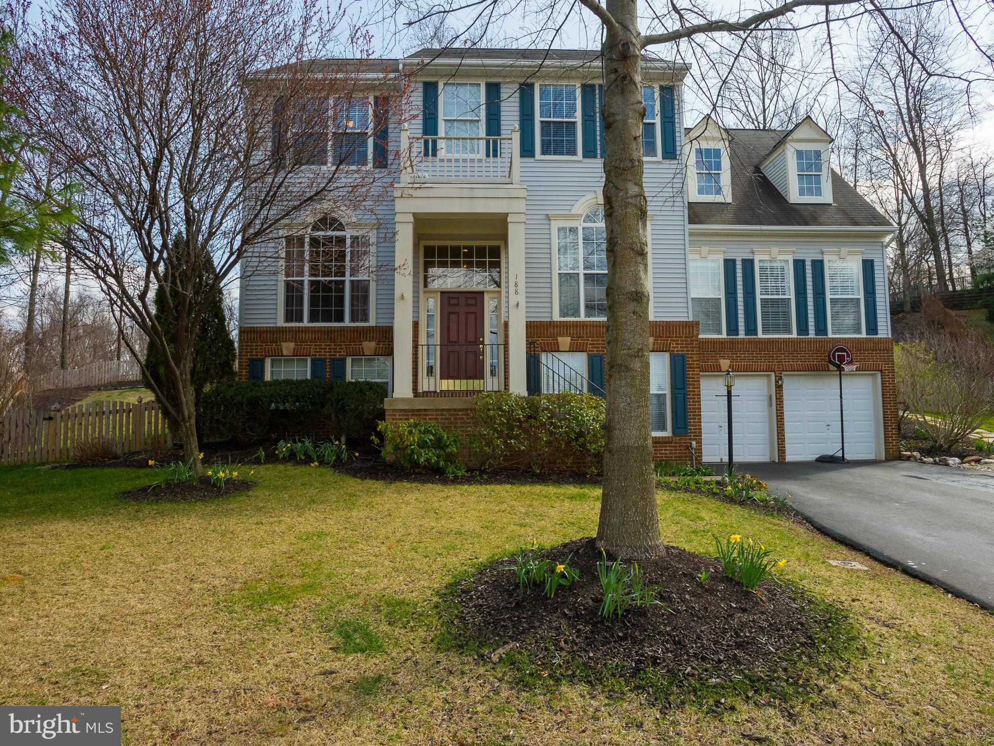 EDGEMONT - Residential