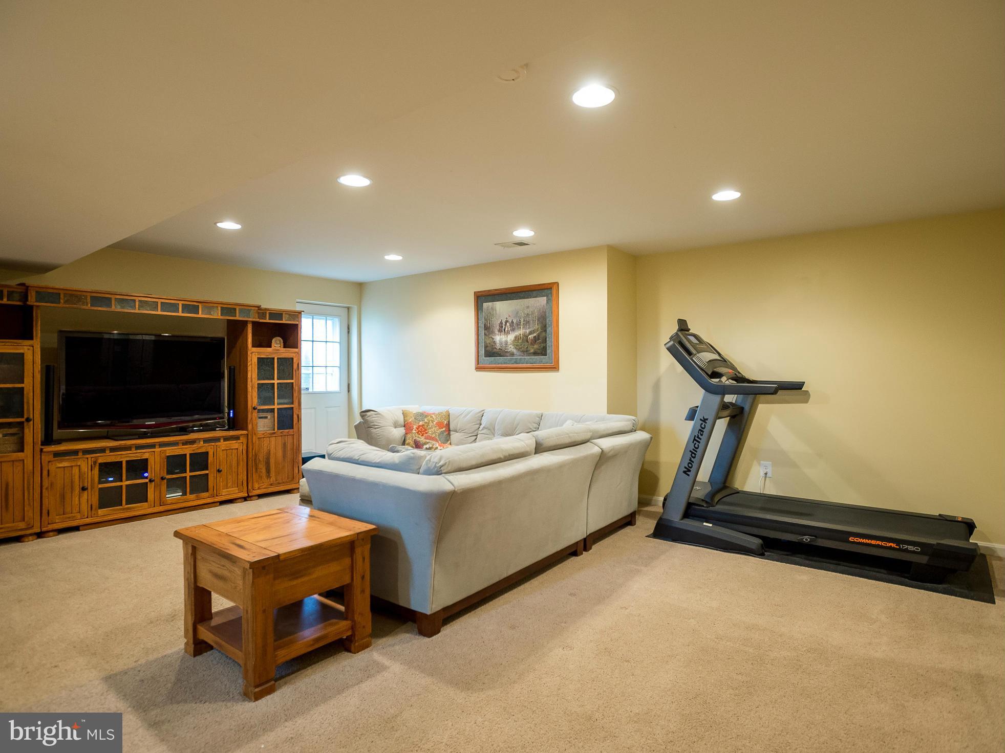 EDGEMONT - Residential