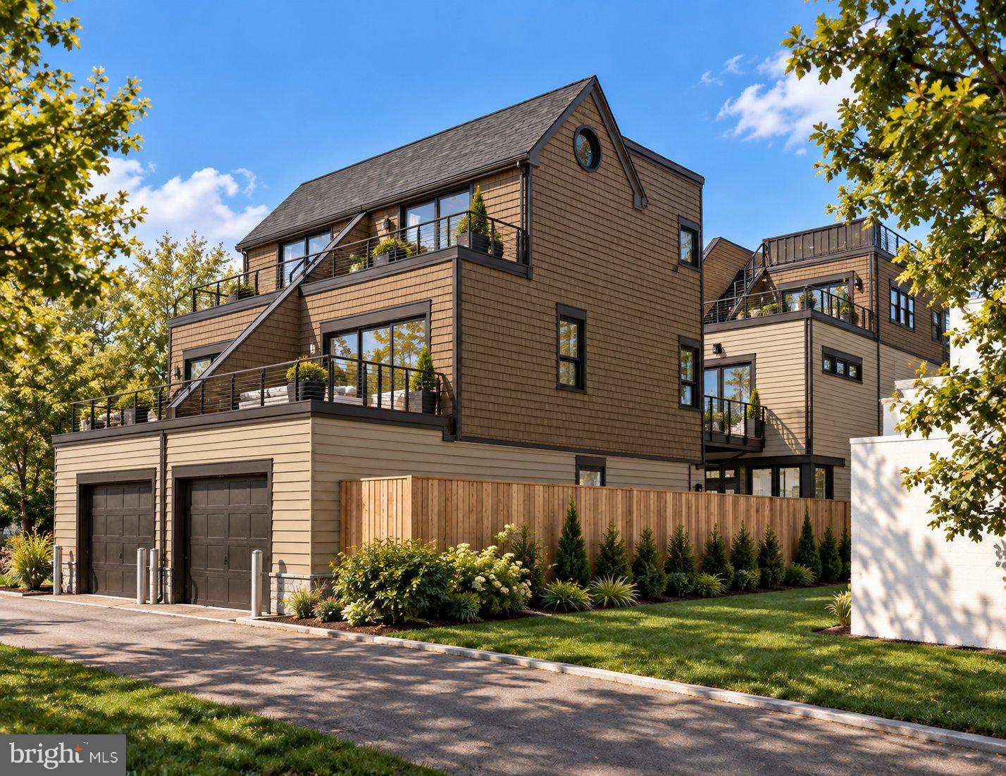 1018 PENDLETON STREET
