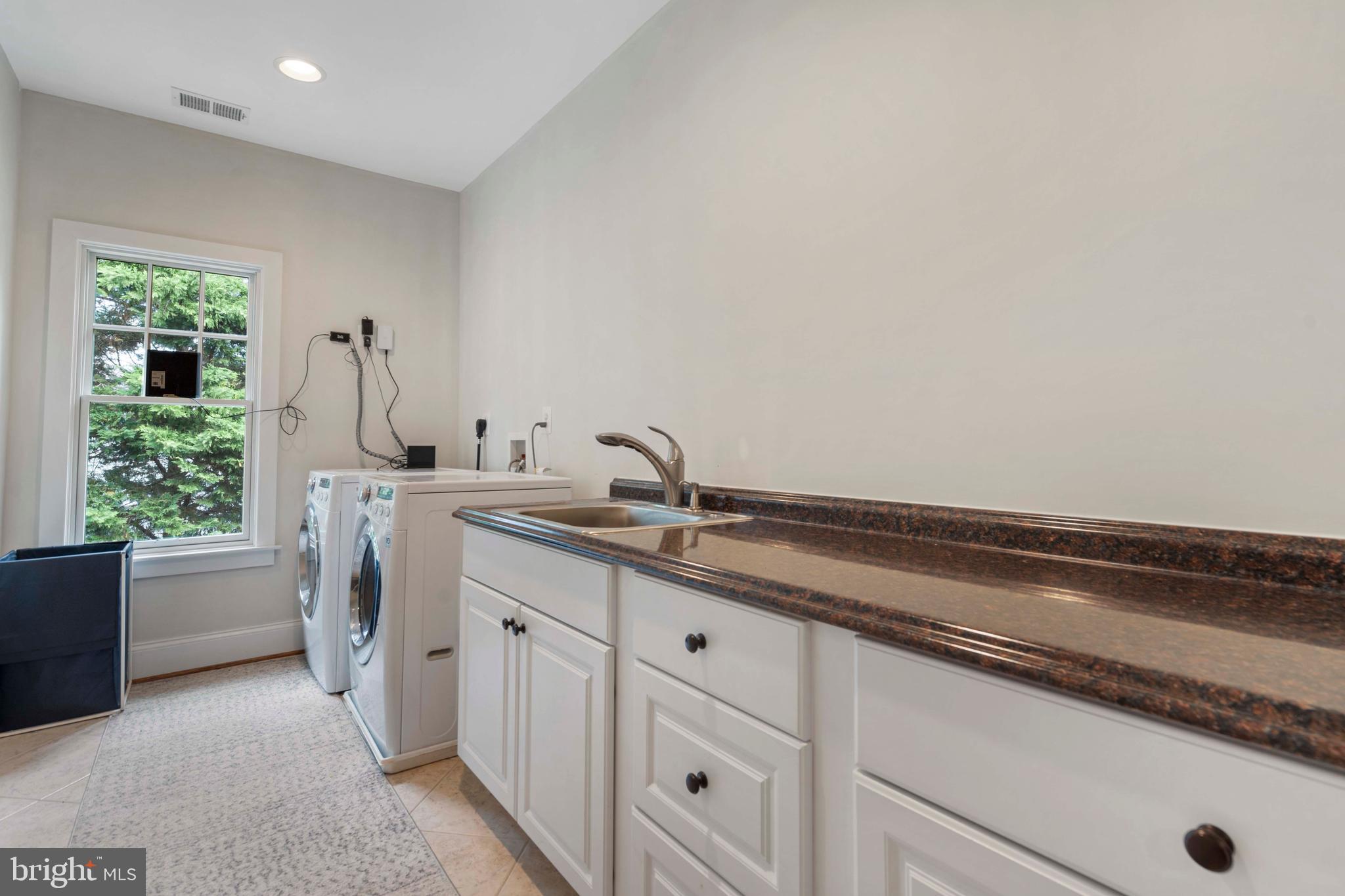 MINOR HILL - Residential