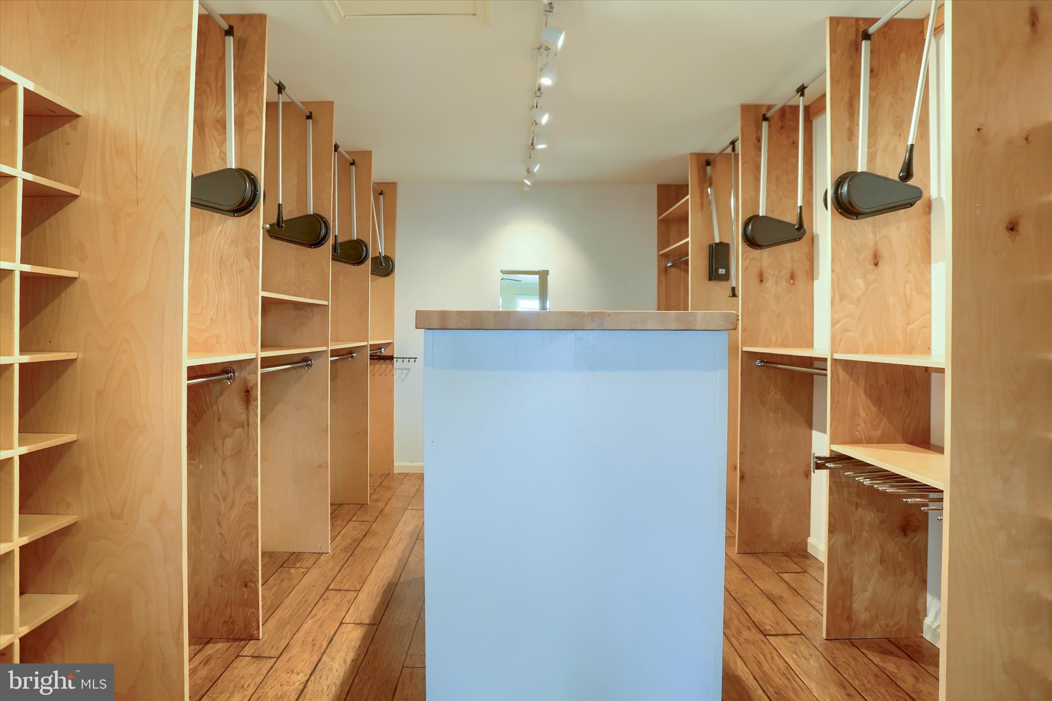 FORGE HILLS - Residential